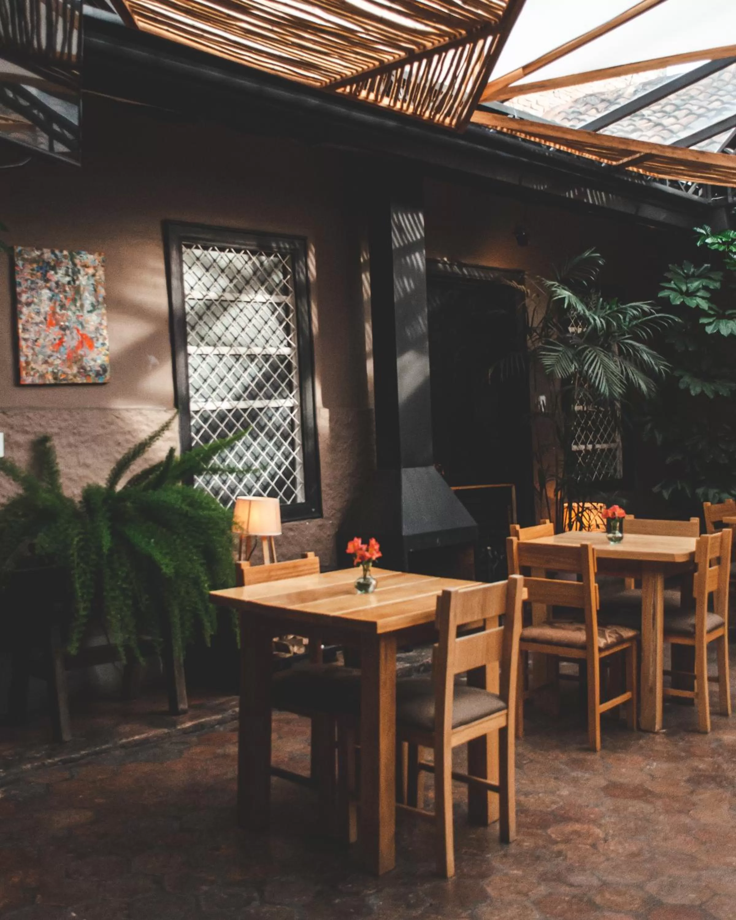 Restaurant/Places to Eat in Hotel Casa Merced