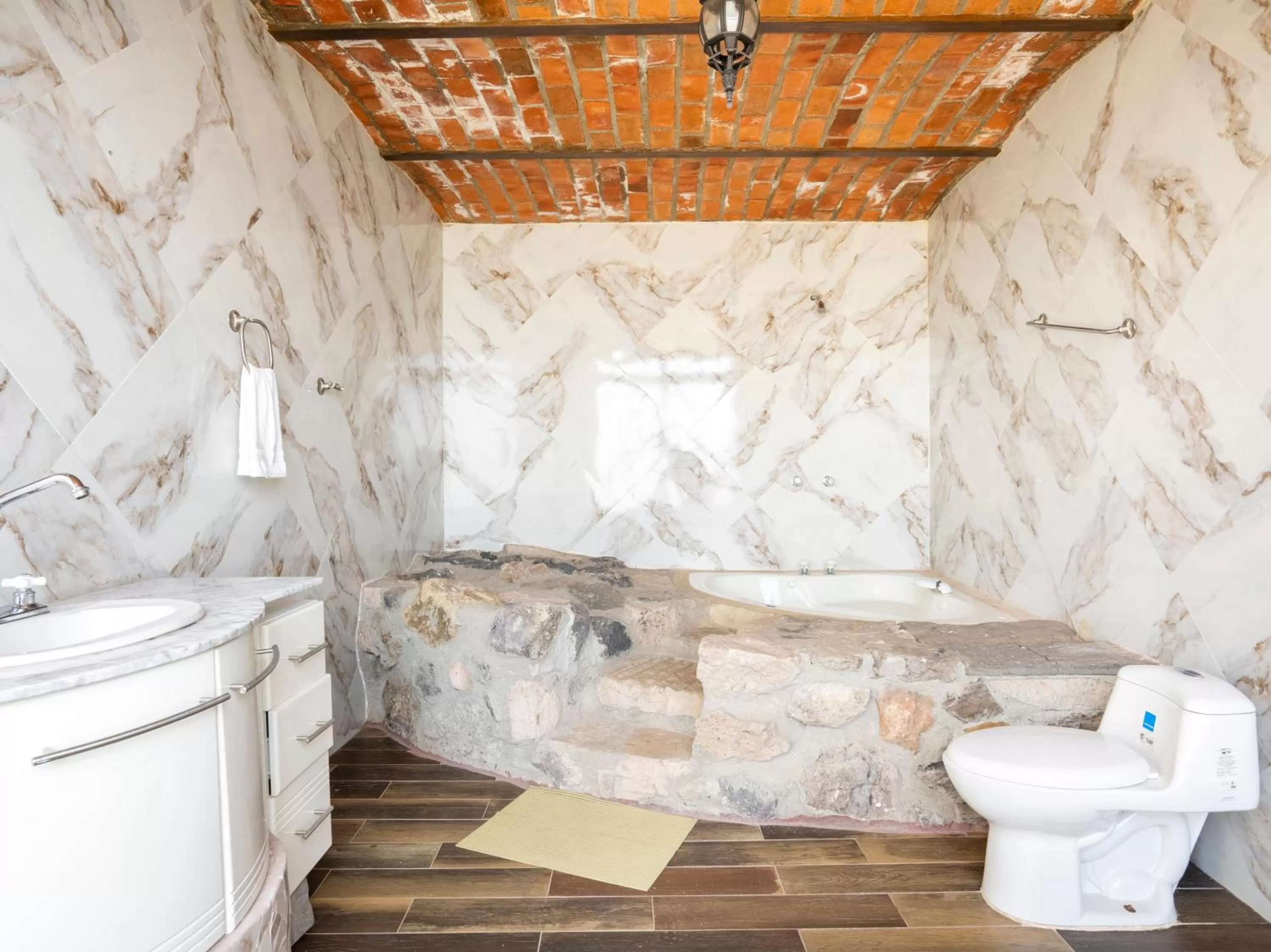 Bathroom in Collection O Hotel Monte Agave