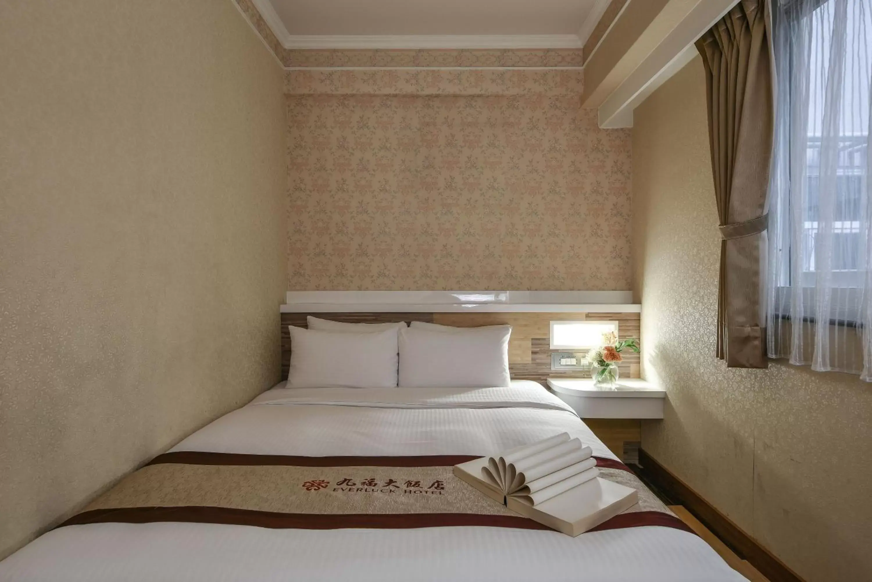 Standard Double Room in Ever Luck Hotel Standard Double Room in Ever Luck Hotel