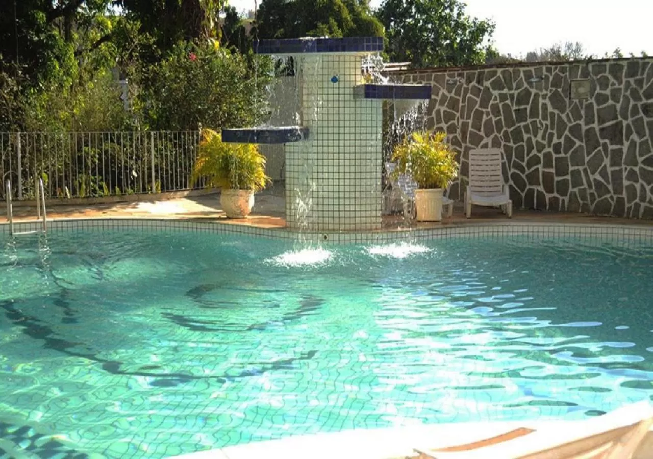 Swimming Pool in Hotel Cataguases