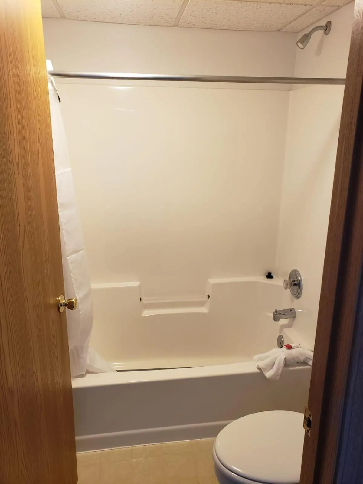 Shower in Days Inn & Suites by Wyndham St. Ignace Lakefront