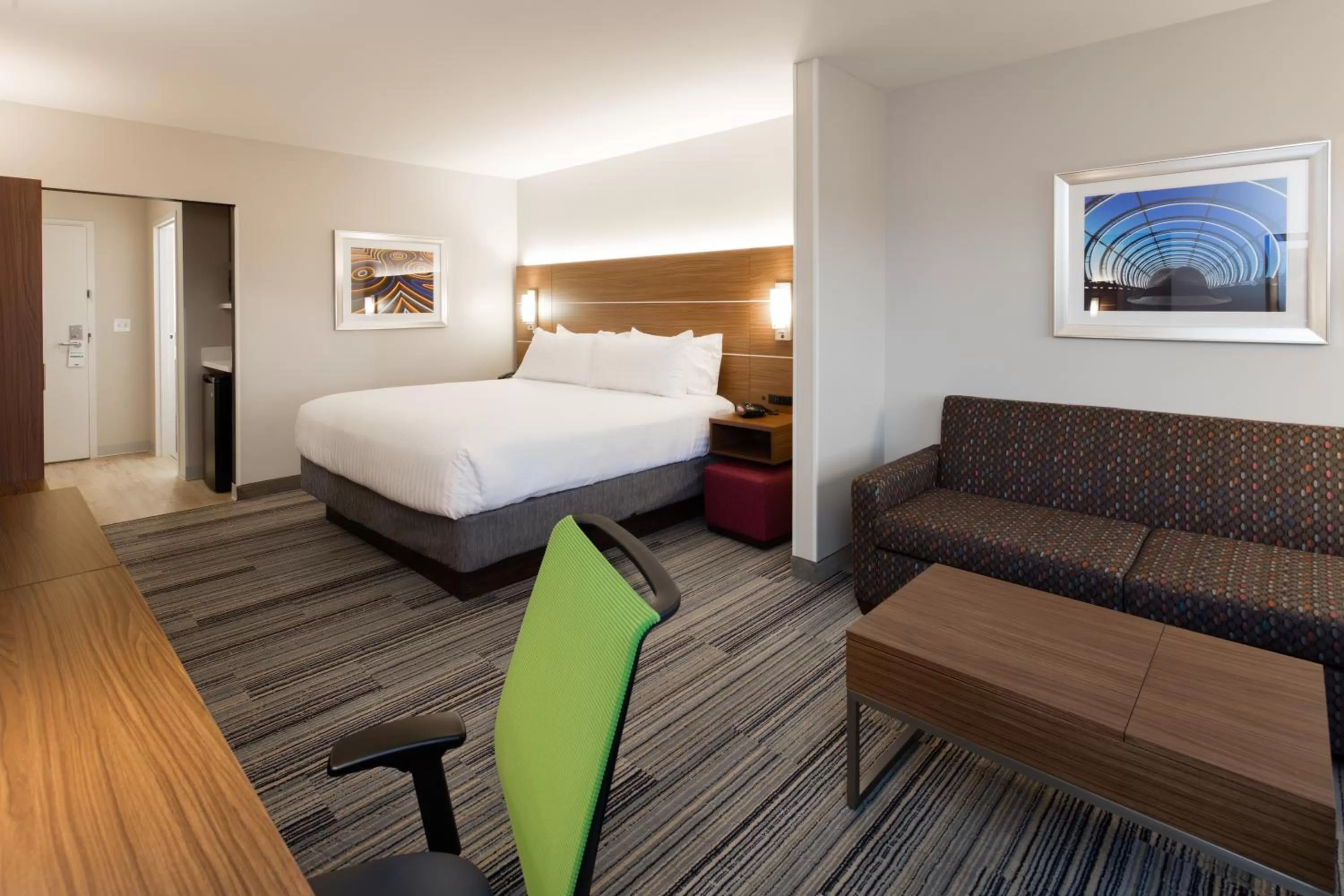 King Suite with Roll-In Shower - Disability Access in Holiday Inn Express East Peoria - Riverfront, an IHG Hotel