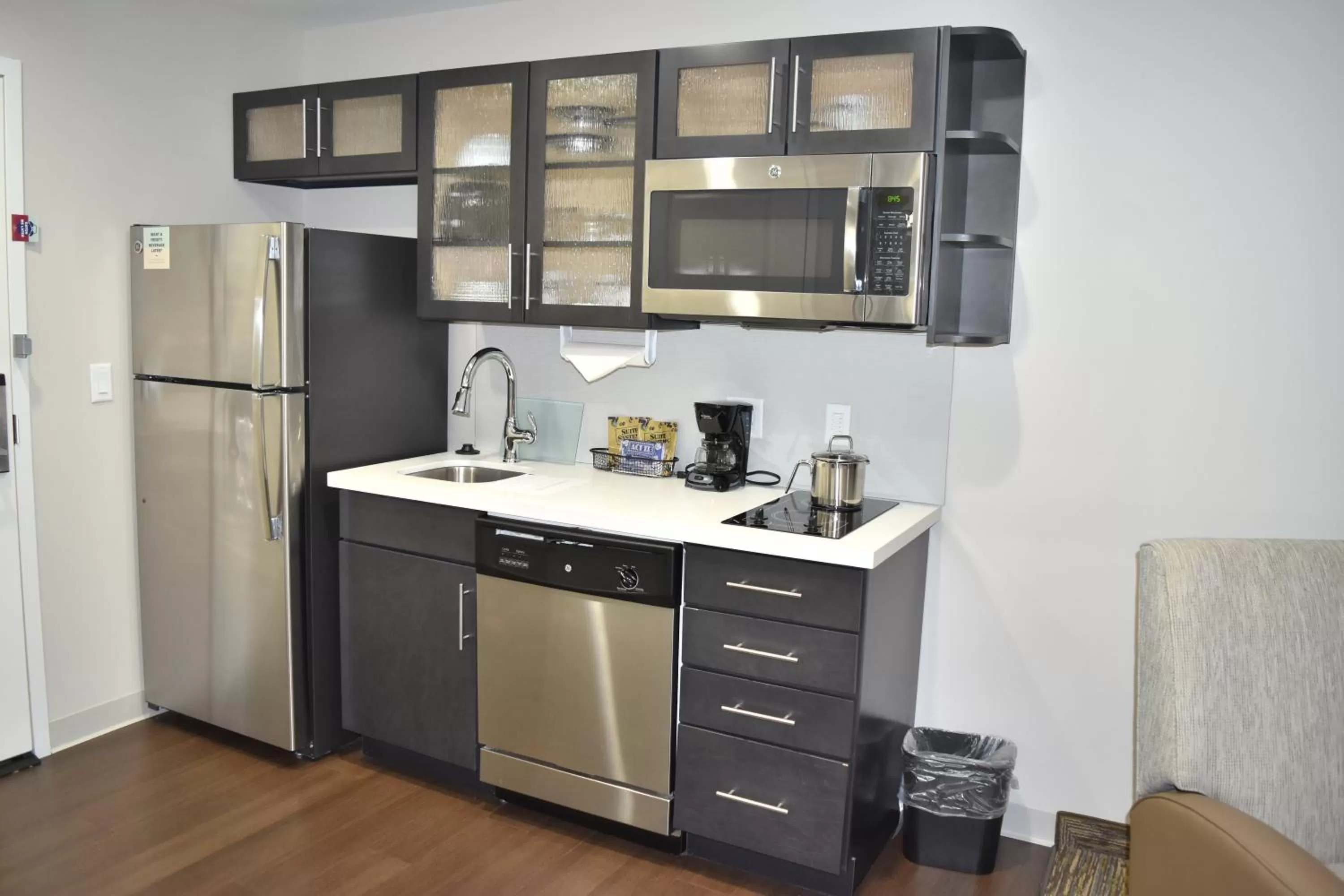 Photo of the whole room in Candlewood Suites Independence by IHG