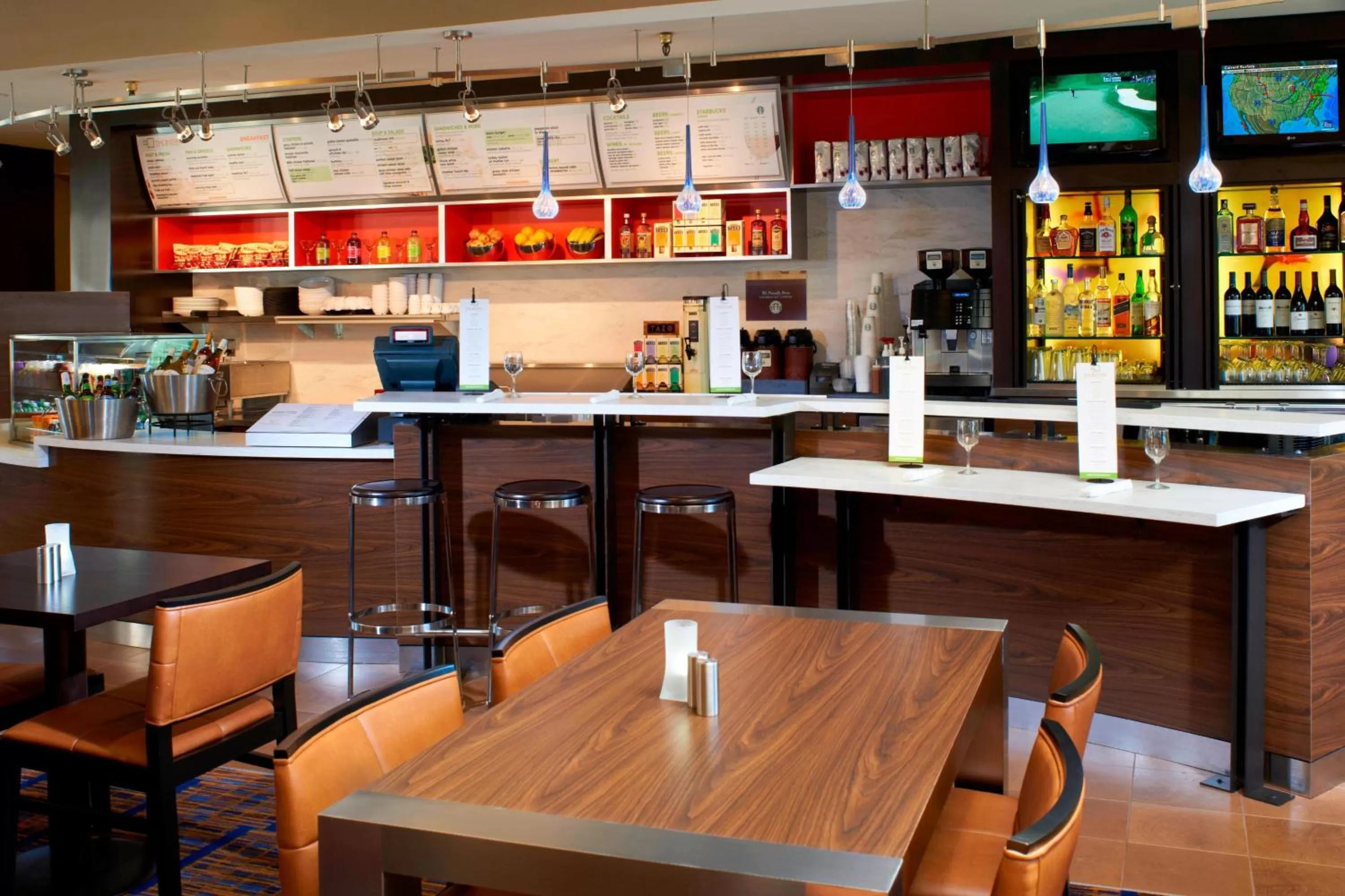 Restaurant/places to eat in Courtyard Chicago Deerfield