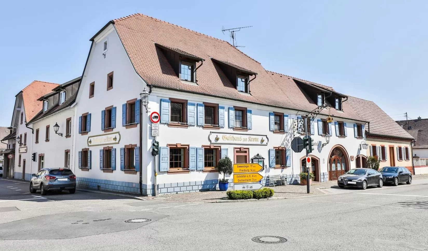 Facade/entrance, Property Building in Hotel-Gasthaus "Krone"