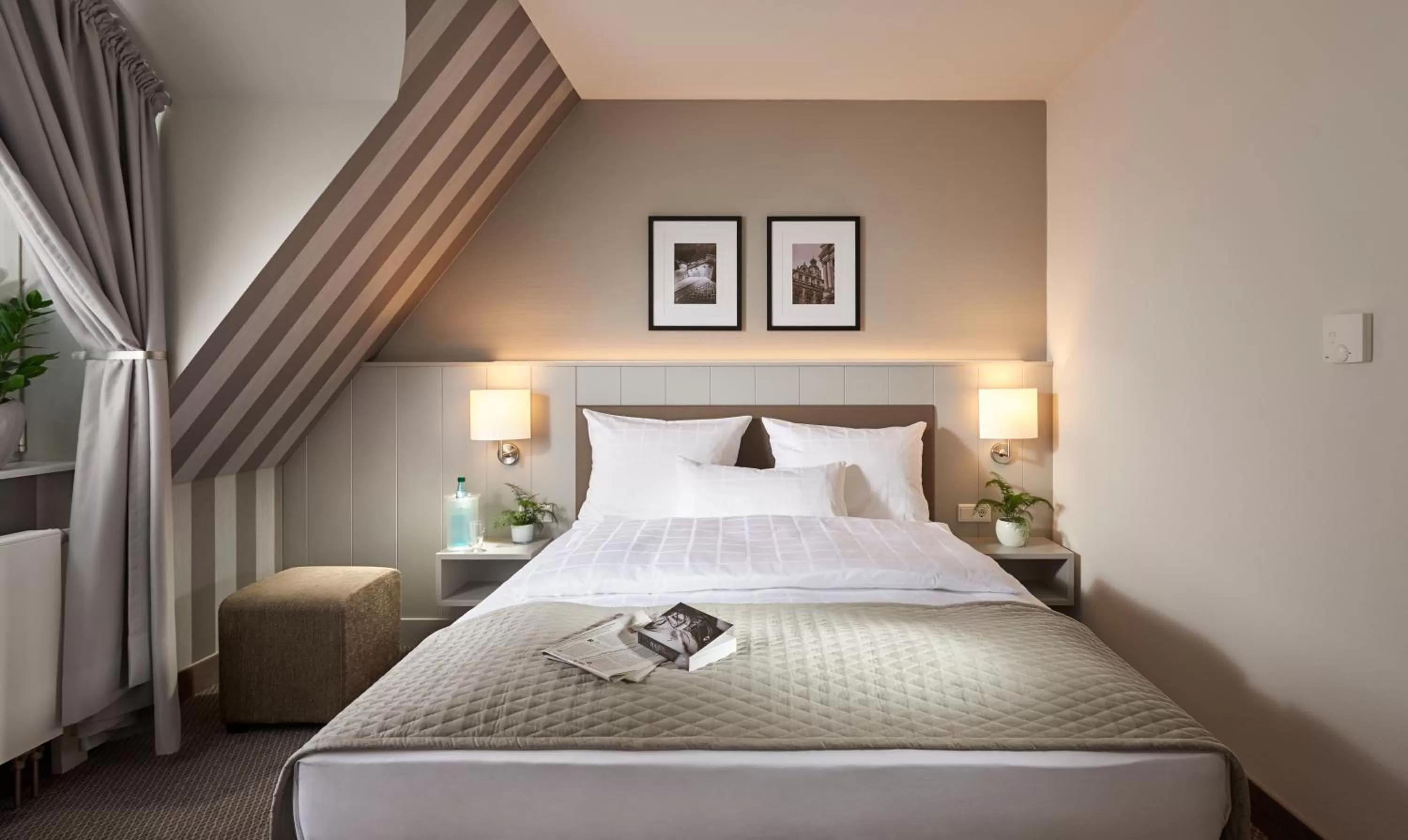 Photo of the whole room, Bed in Sachsenpark-Hotel