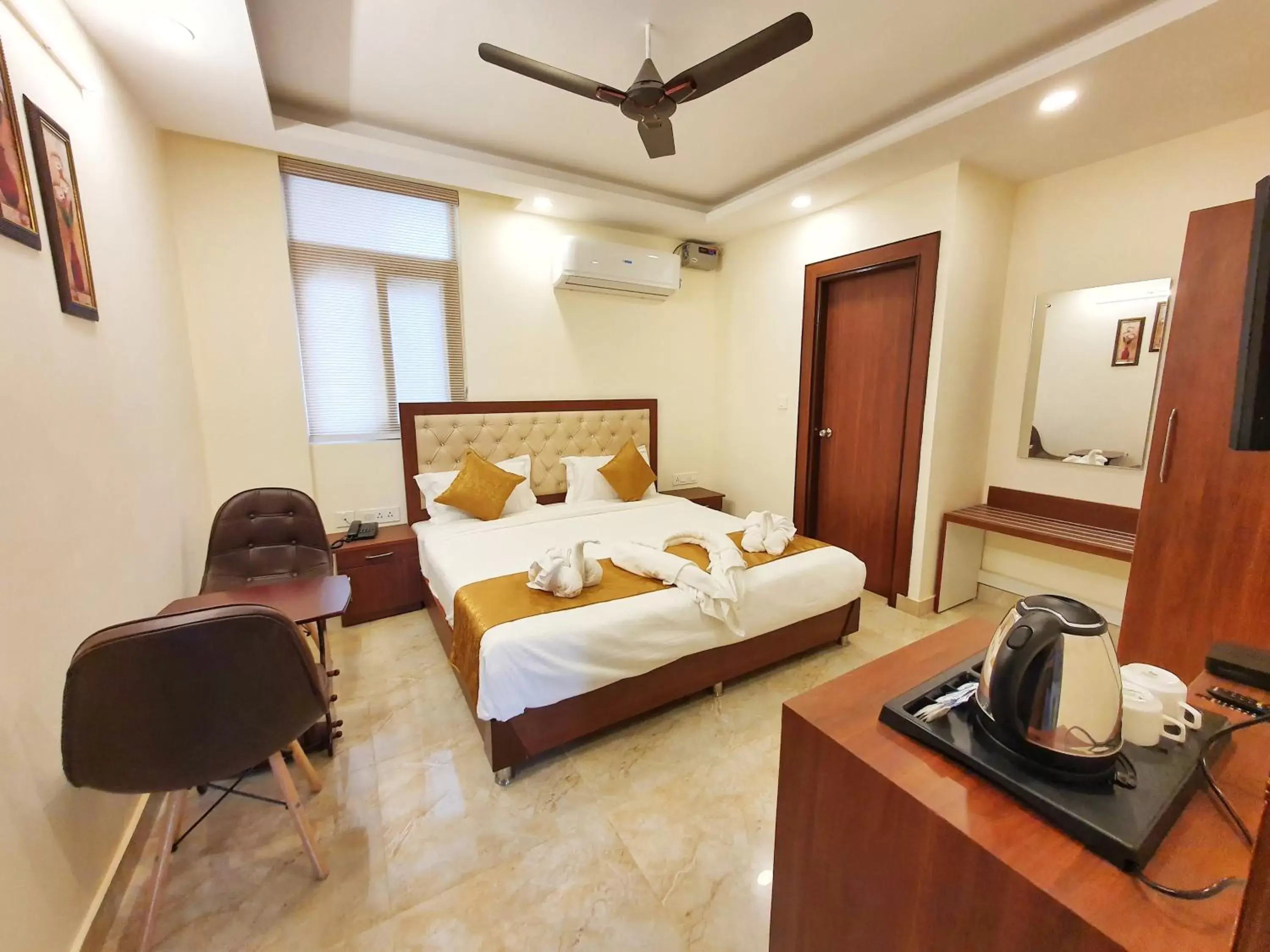 Standard Double Room in The Park Residency Standard Double Room in The Park Residency