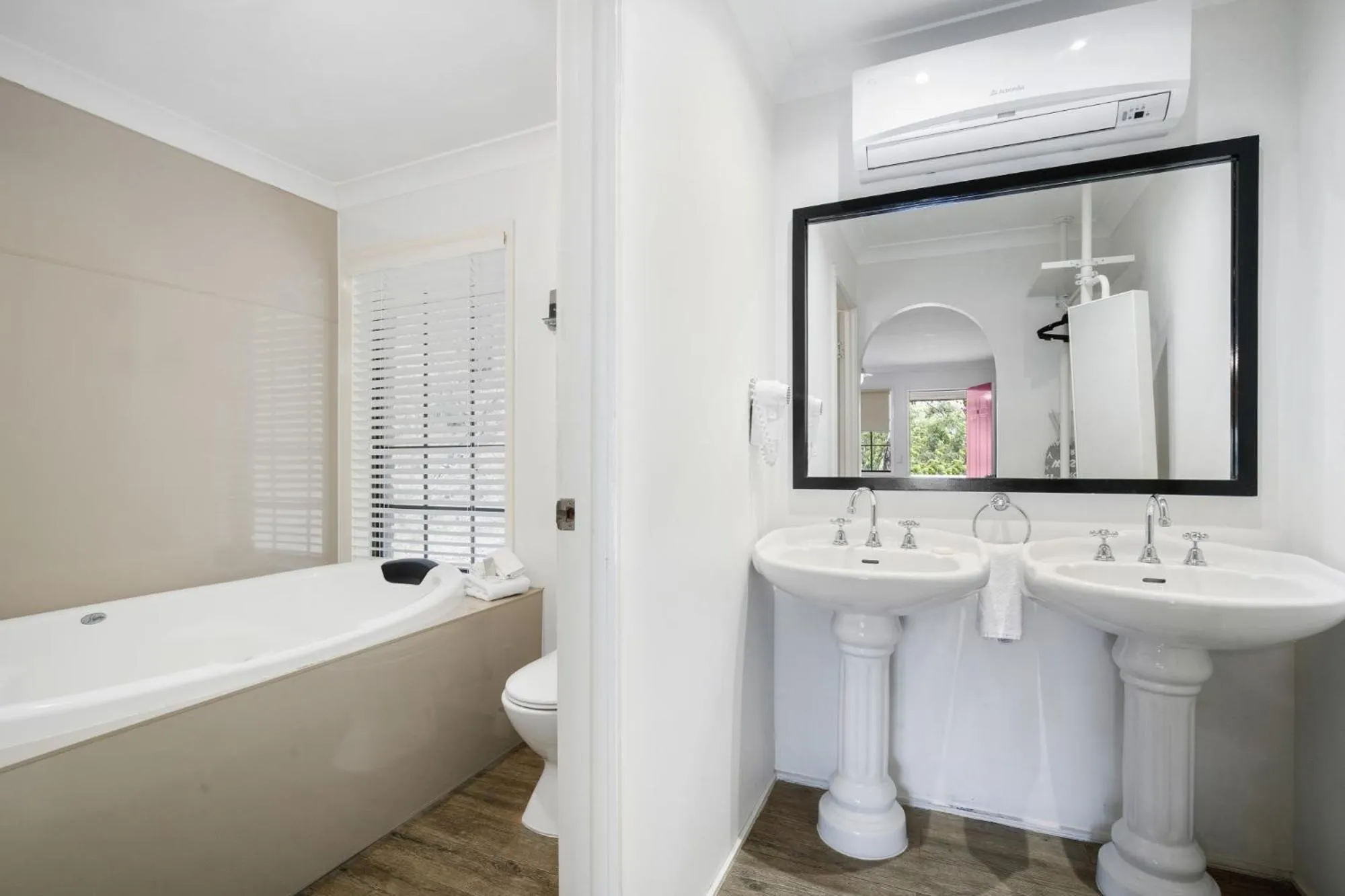 Bathroom in Cedar Creek Lodges