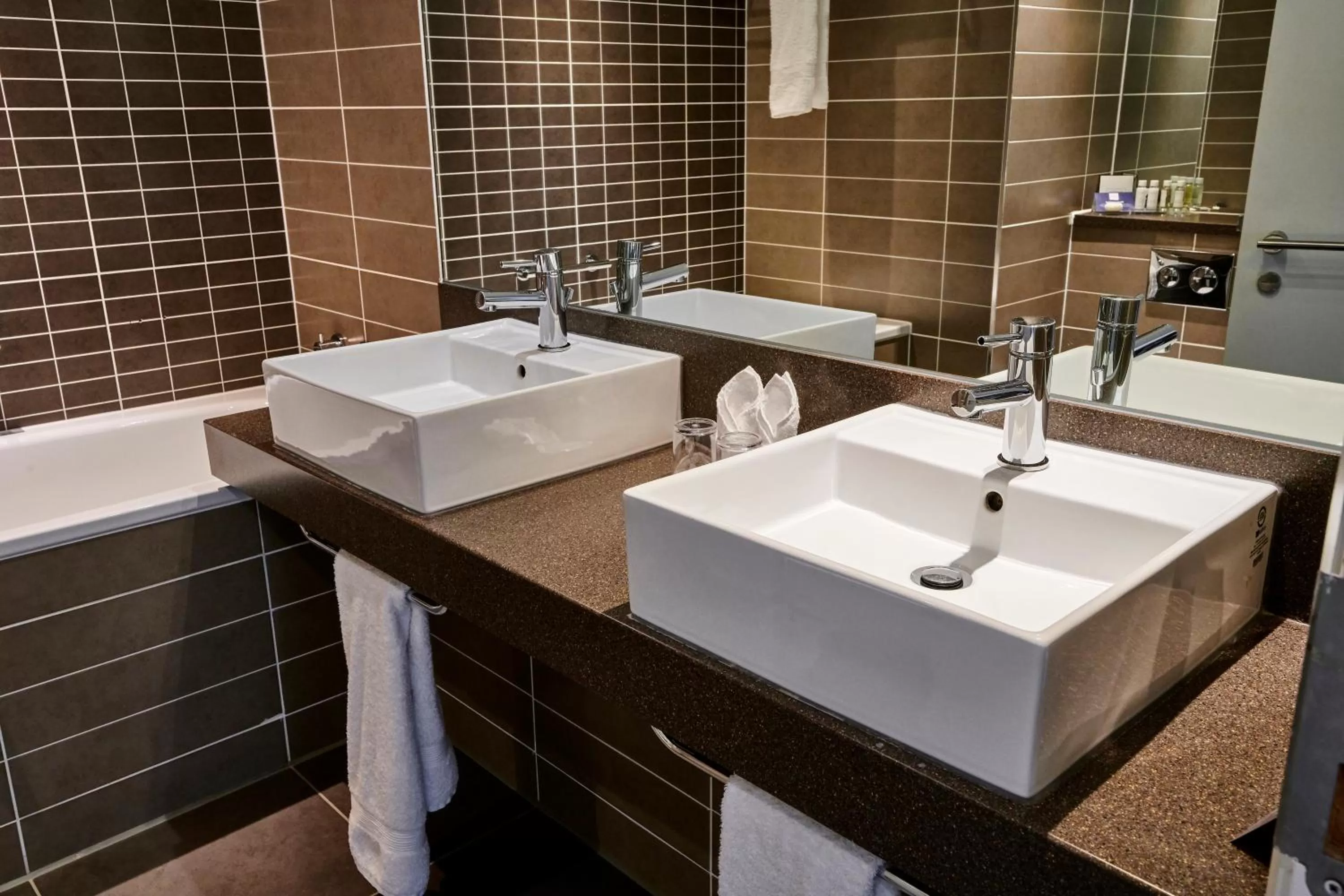 Bathroom in Crowne Plaza Manchester City Centre by IHG