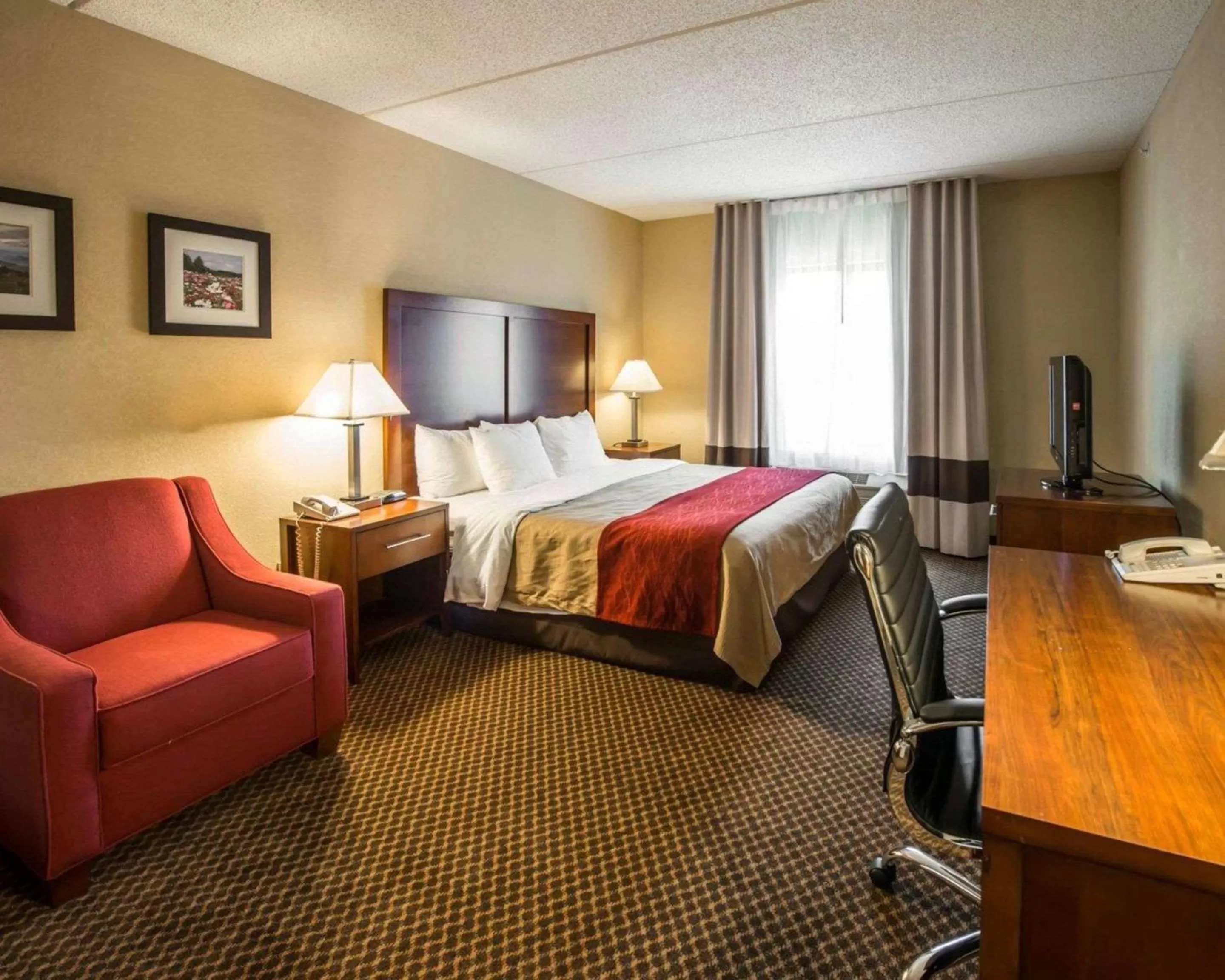 Photo of the whole room in Comfort Inn & Suites Morganton South