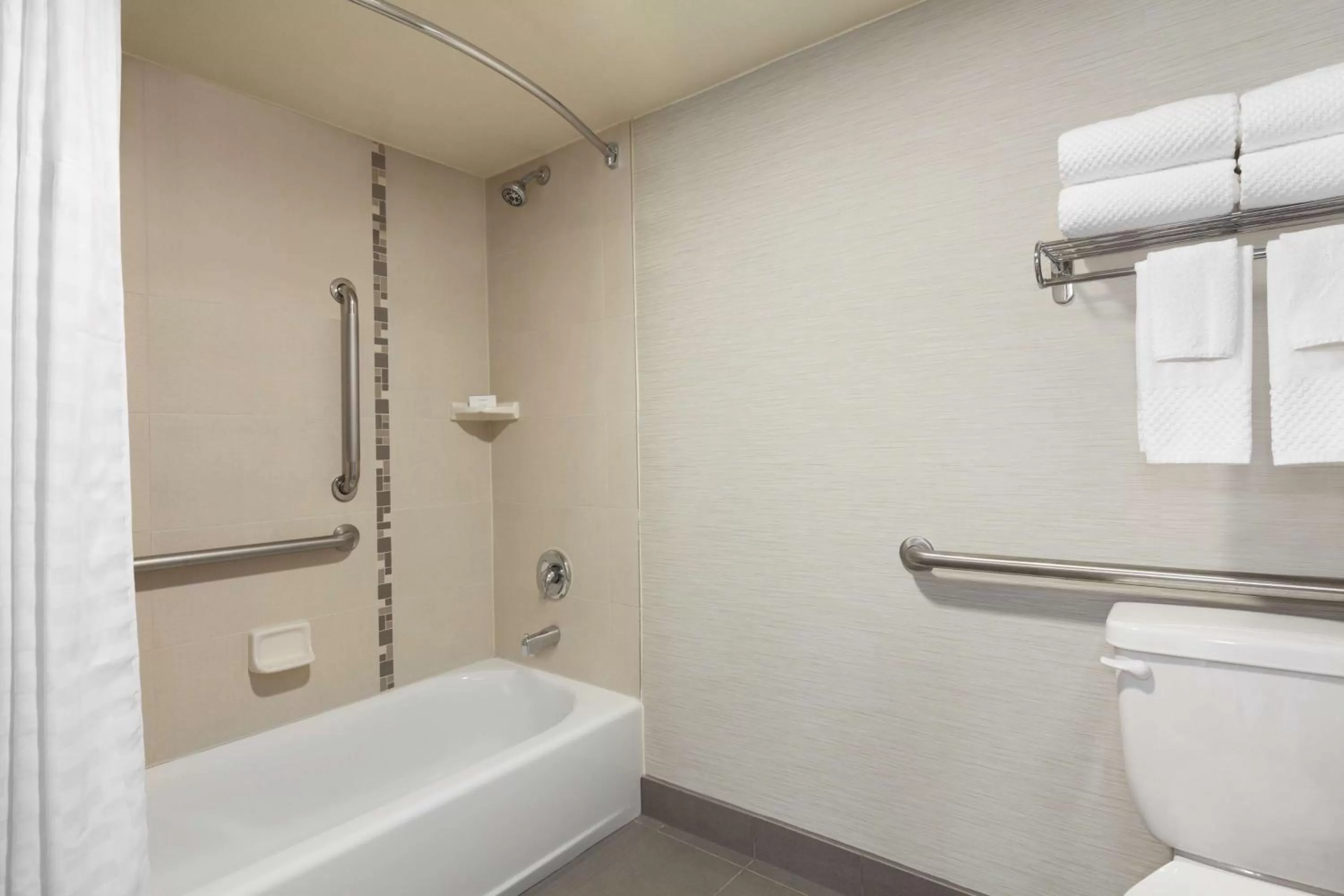 Bathroom in Embassy Suites by Hilton Lompoc Central Coast