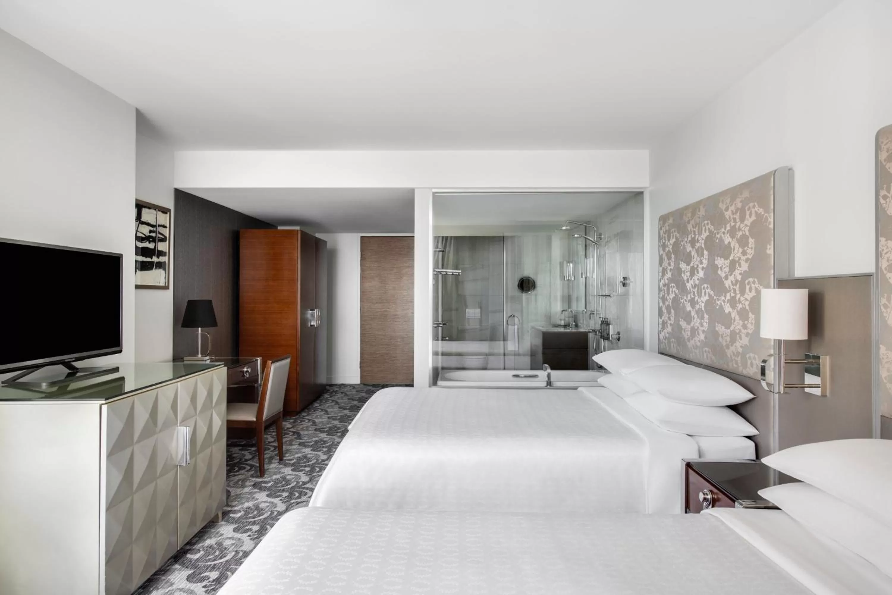 Bedroom, Bed in Sheraton Melbourne Hotel