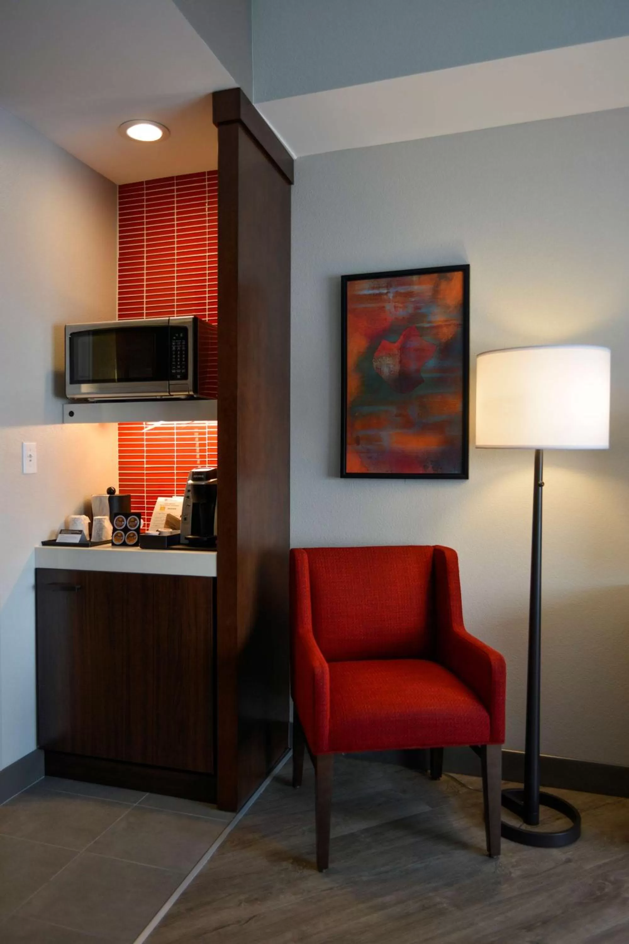 Bed in Hilton Garden Inn Louisville Mall Of St. Matthews