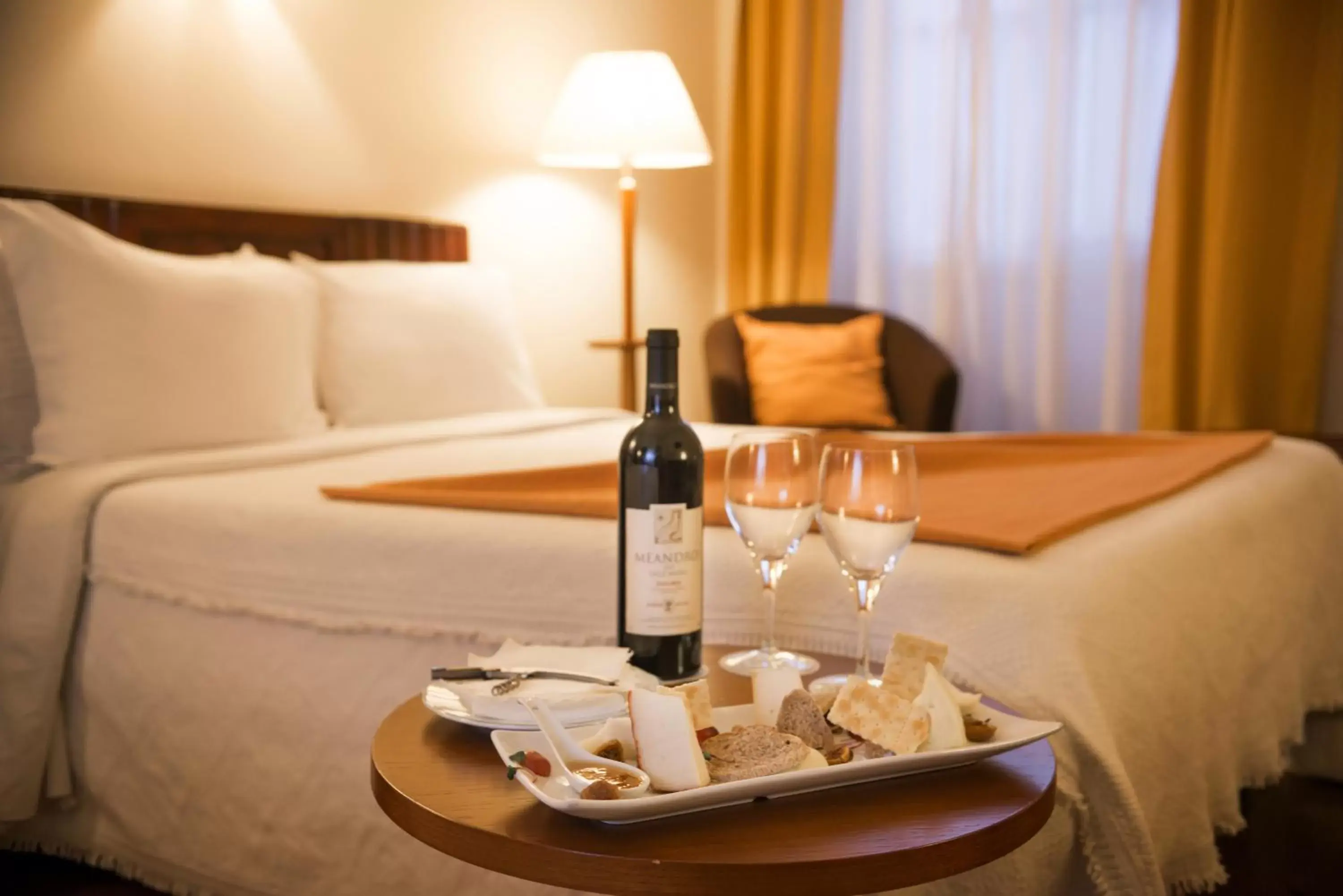 Standard Double Room in Hotel Aliados Standard Double Room in Hotel Aliados