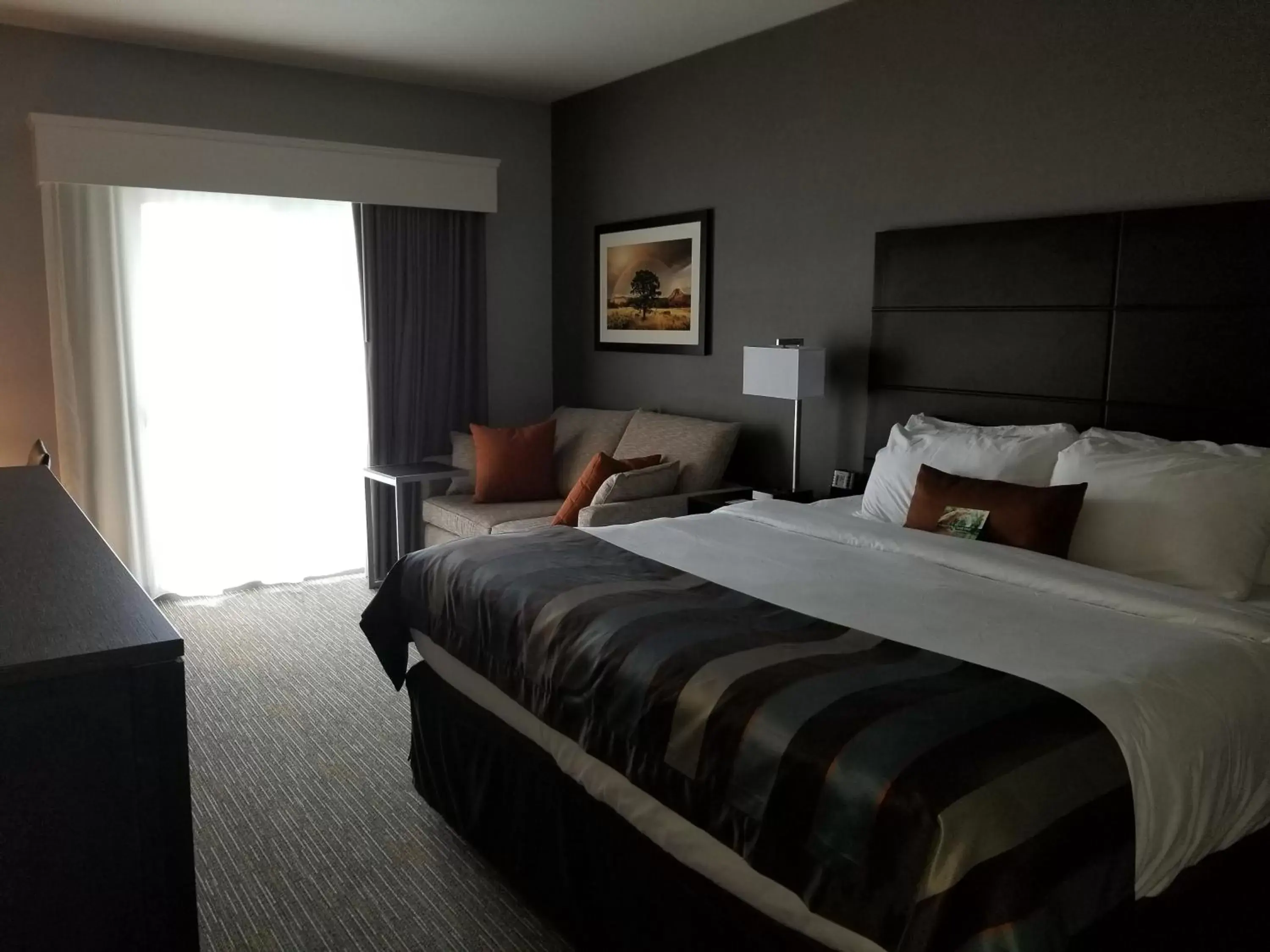 Superior King Room - Non-Smoking in Wingate by Wyndham Hurricane Zion National Park Superior King Room - Non-Smoking in Wingate by Wyndham Hurricane Zion National Park