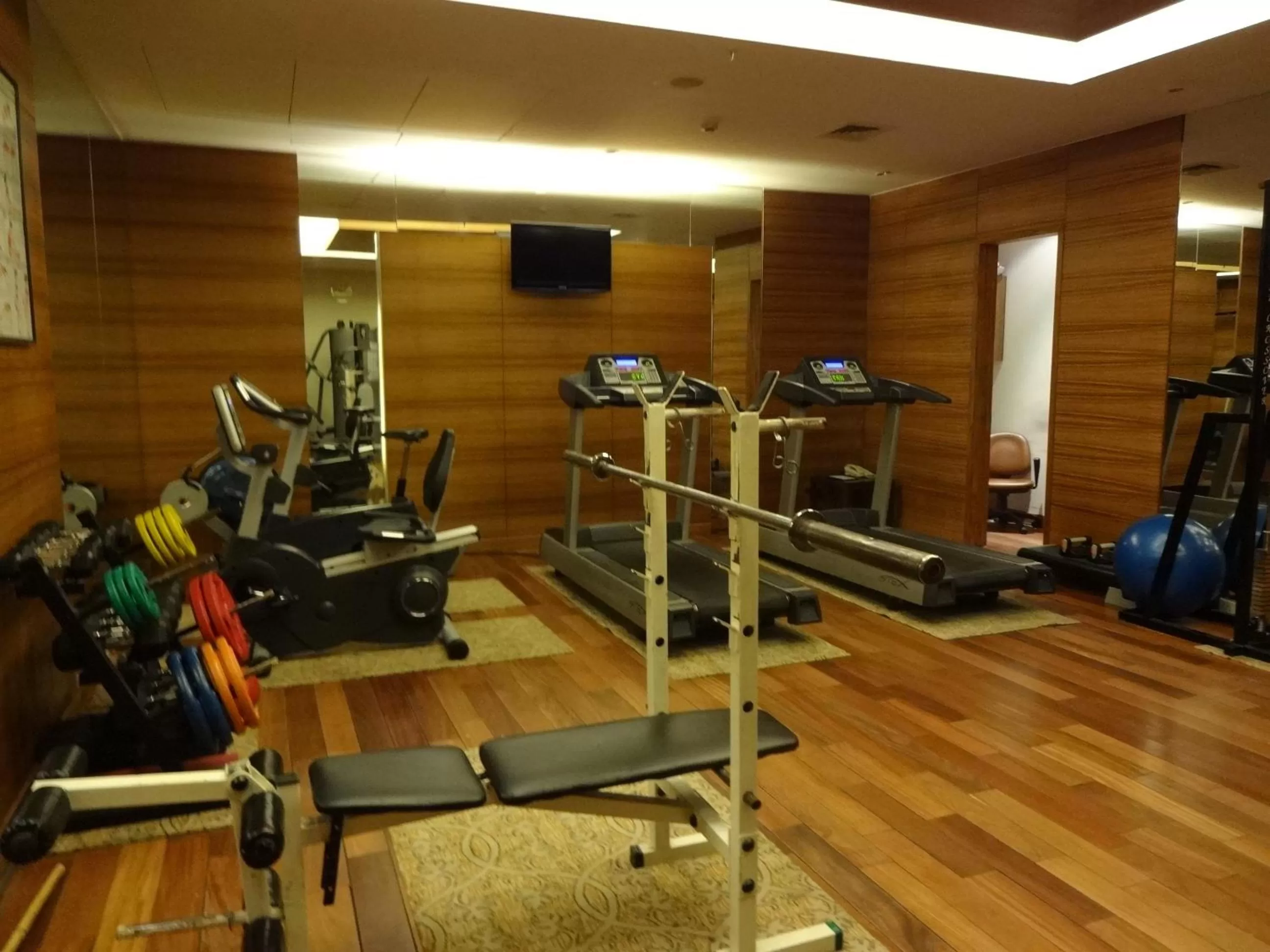 Fitness centre/facilities in Park Plaza Chennai OMR