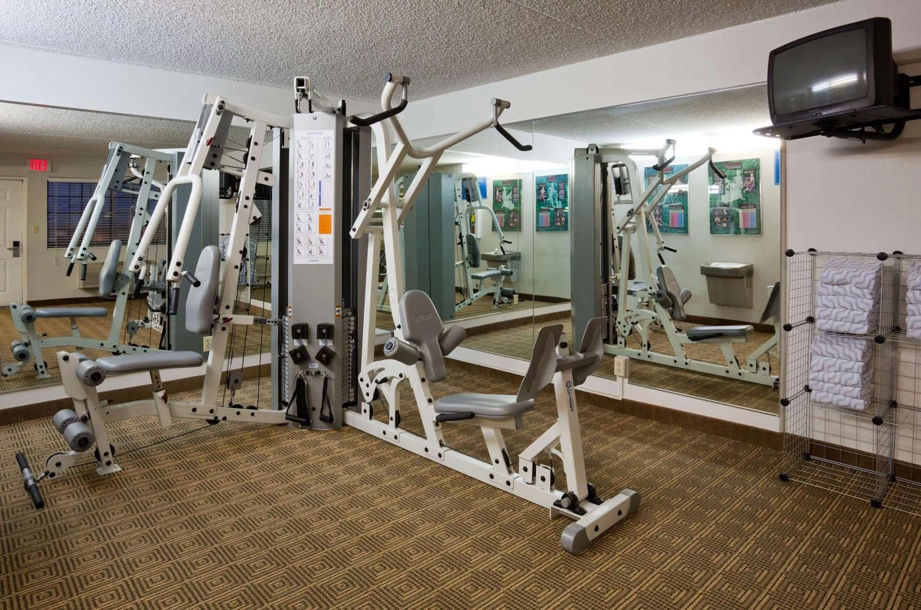 Fitness centre/facilities in La Quinta Inn by Wyndham Albuquerque Airport