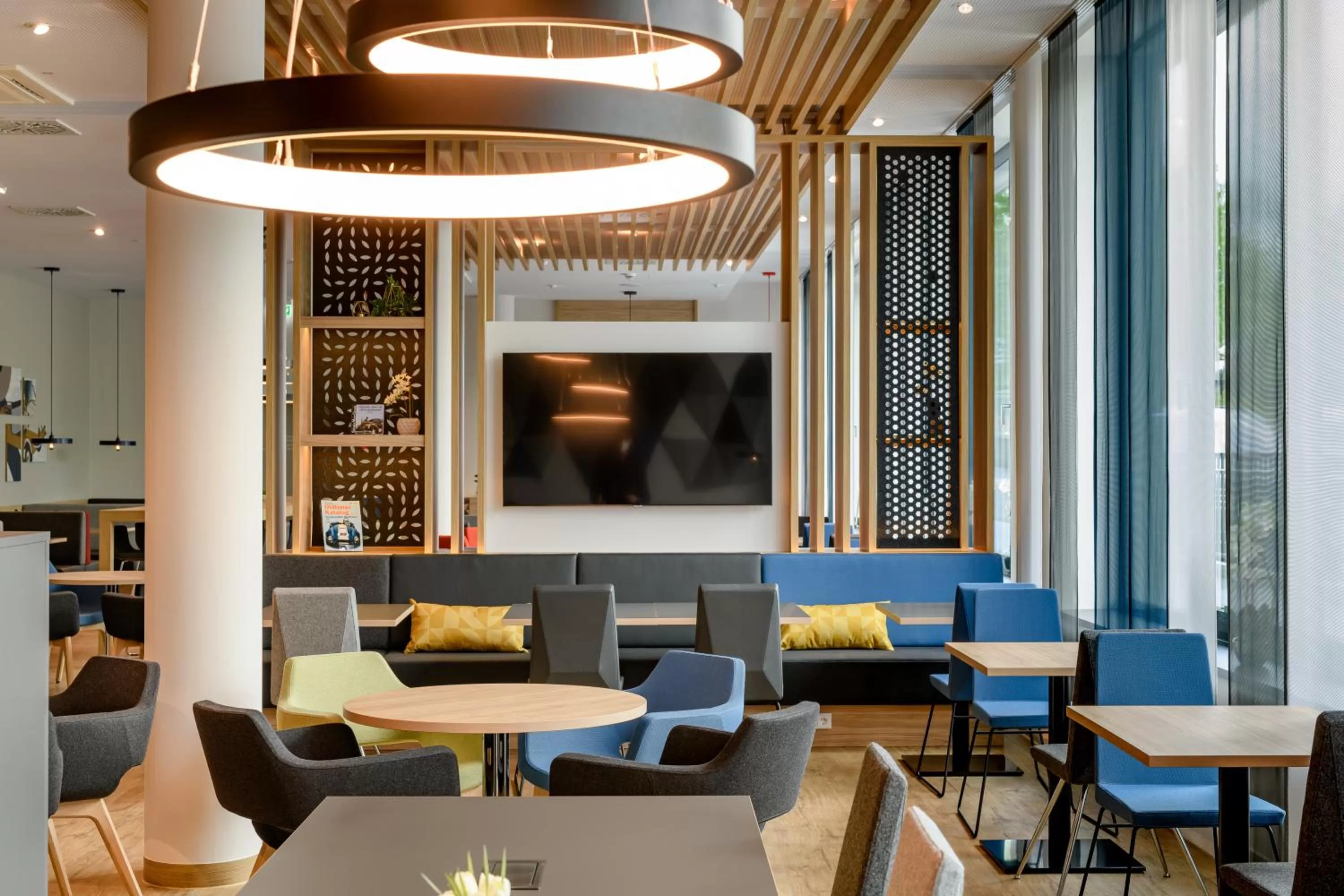 Restaurant/places to eat in Holiday Inn Express - Fulda by IHG