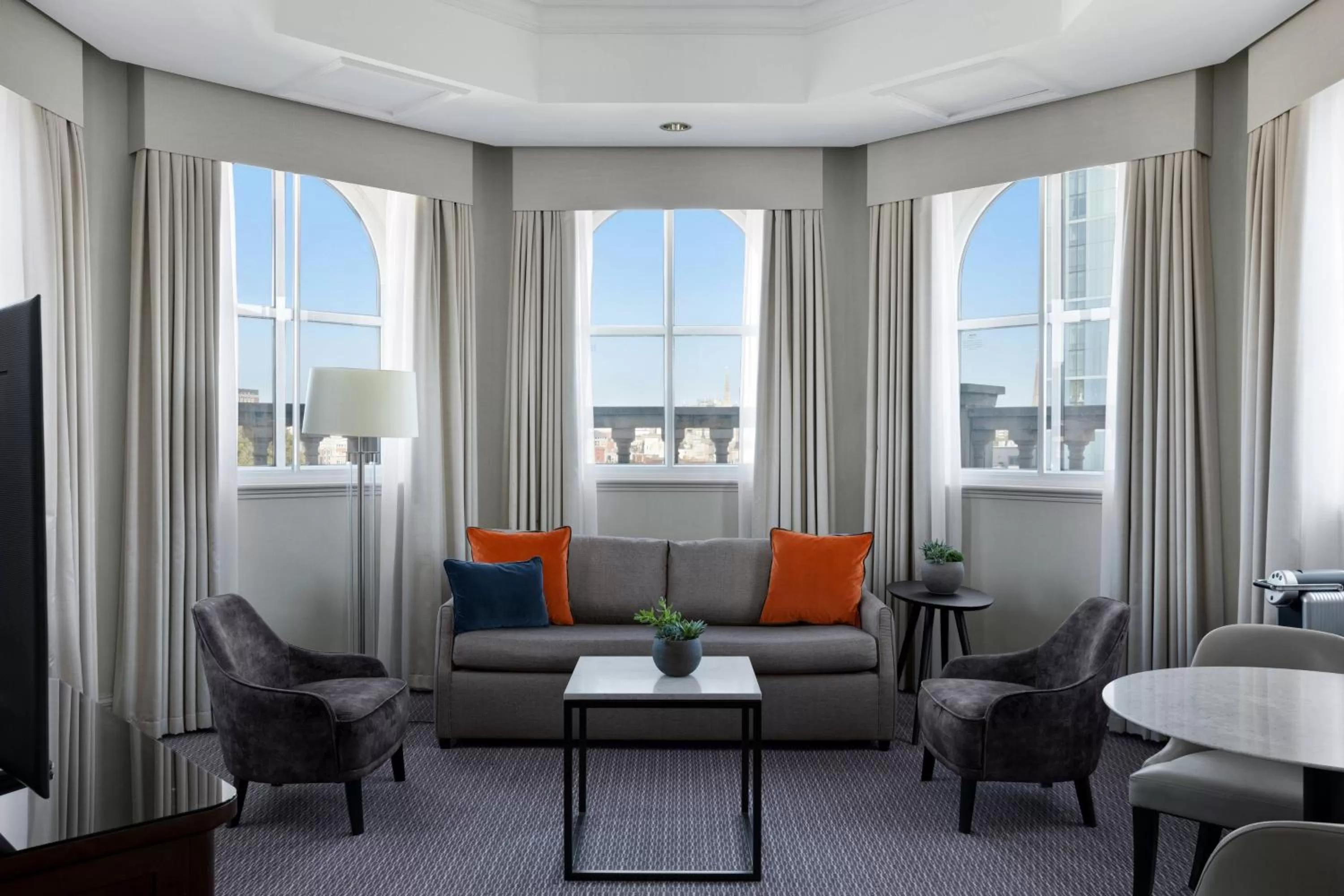 Living room in Bristol Marriott Royal Hotel