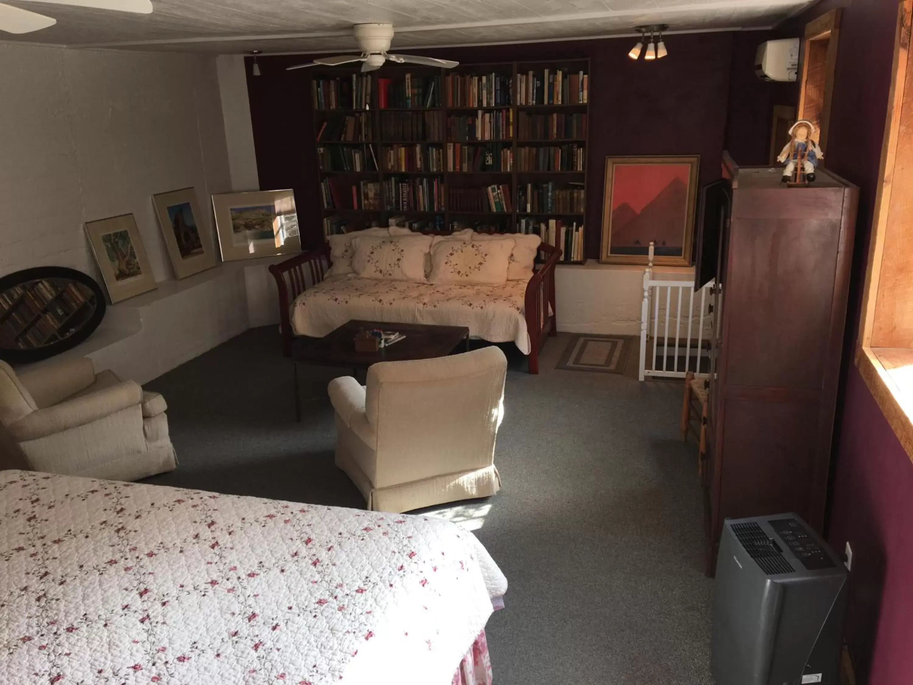 Deluxe Double Room in River House Inn Deluxe Double Room in River House Inn