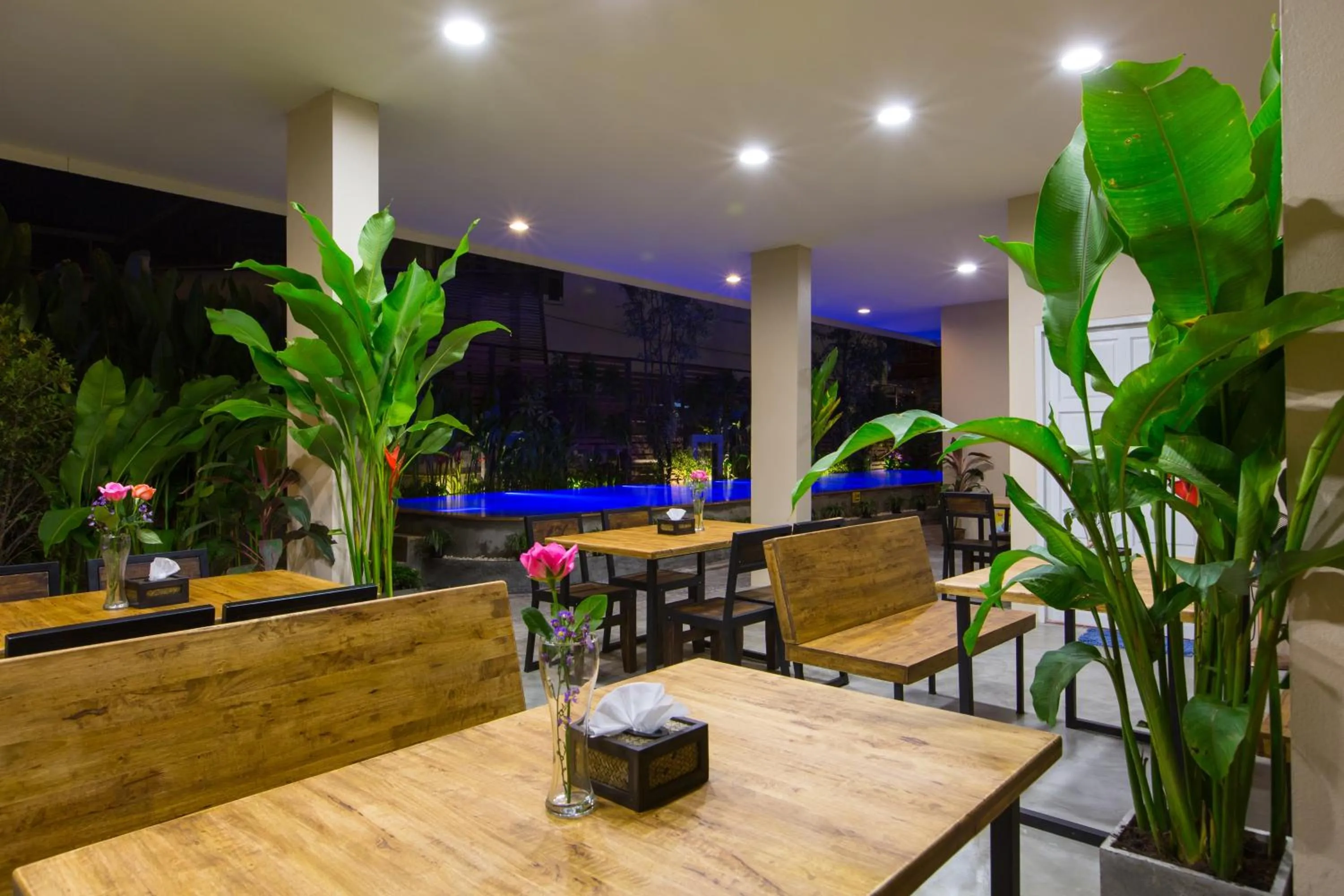 Restaurant/places to eat in Chiang Mai Waroros Boutique Hotel