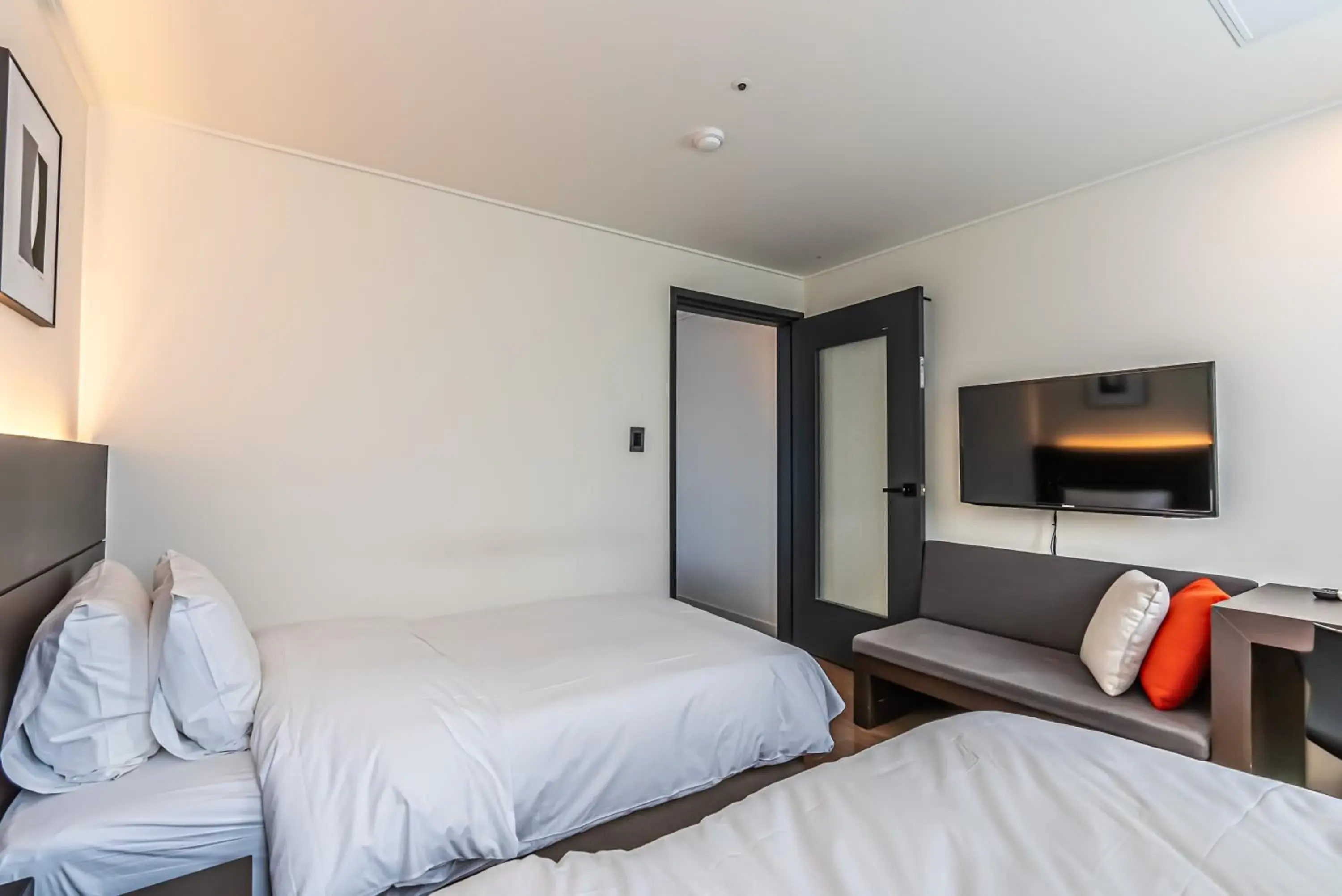 Family Room in Hotel The Grang Jungmun Family Room in Hotel The Grang Jungmun