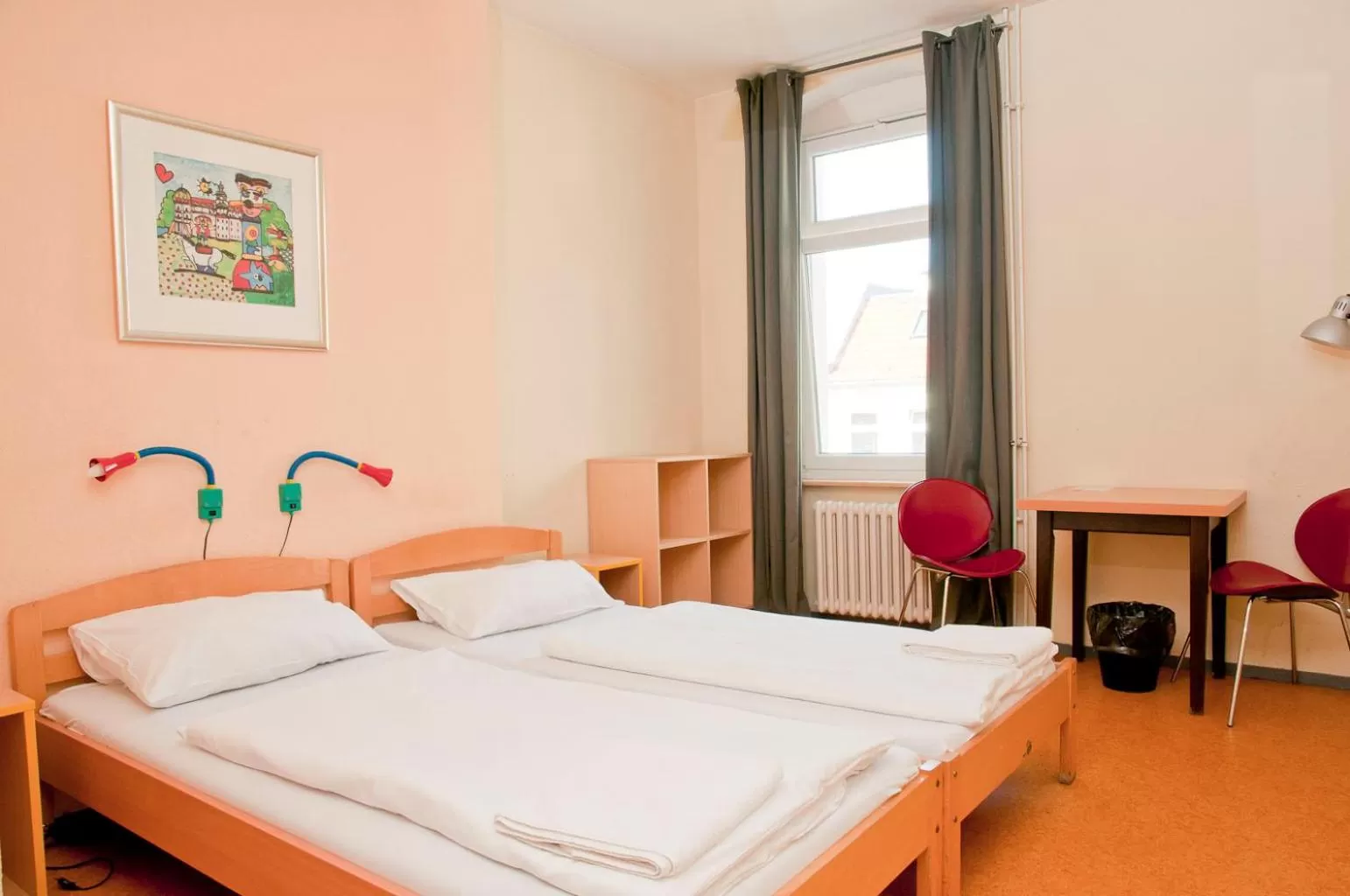 Staff, Bed in Happy Hotel Berlin