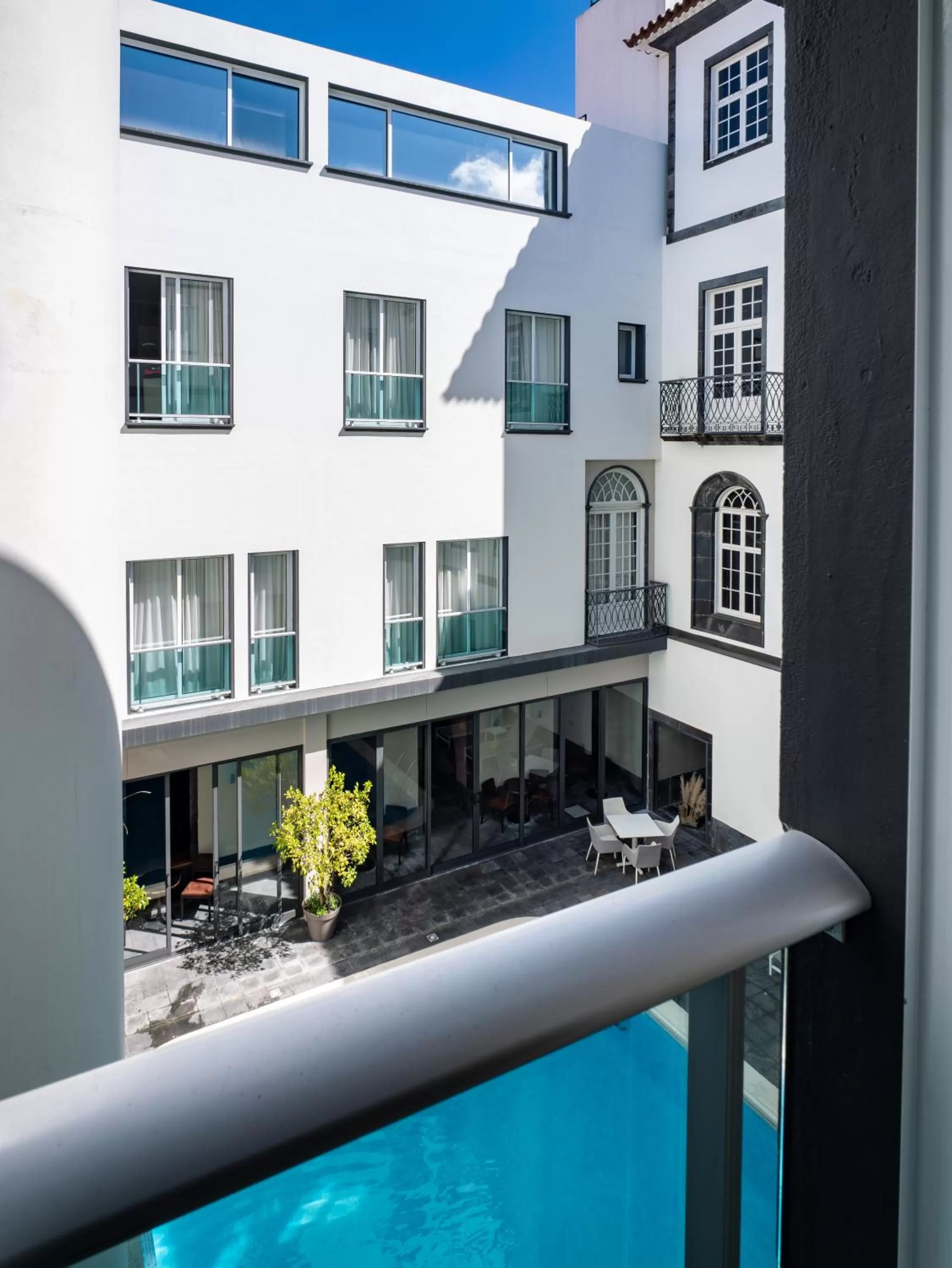 Restaurant/places to eat in Hotel Do Colegio