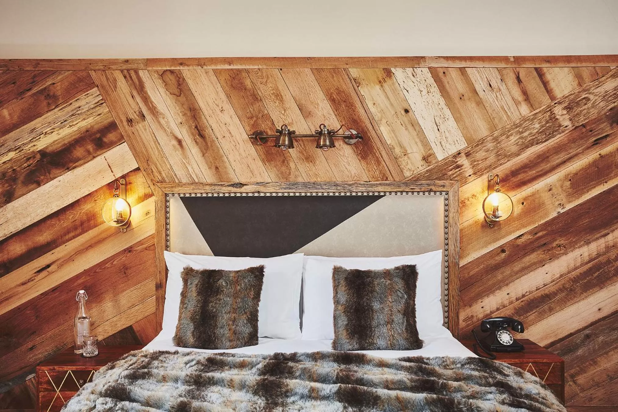 Decorative detail, Bed in No.26 By The Sea