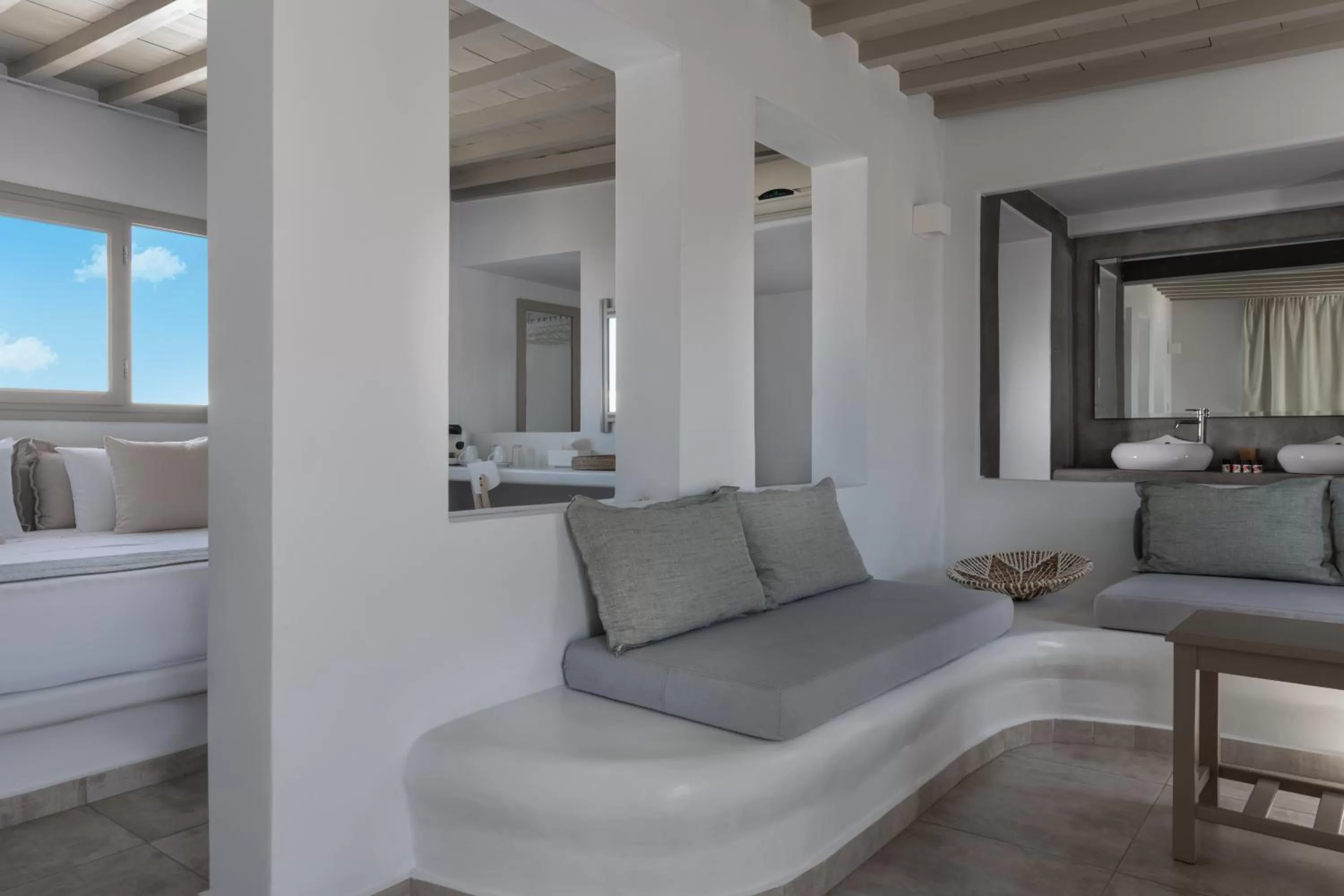 Seating area, Bed in Argo Boutique Hotel