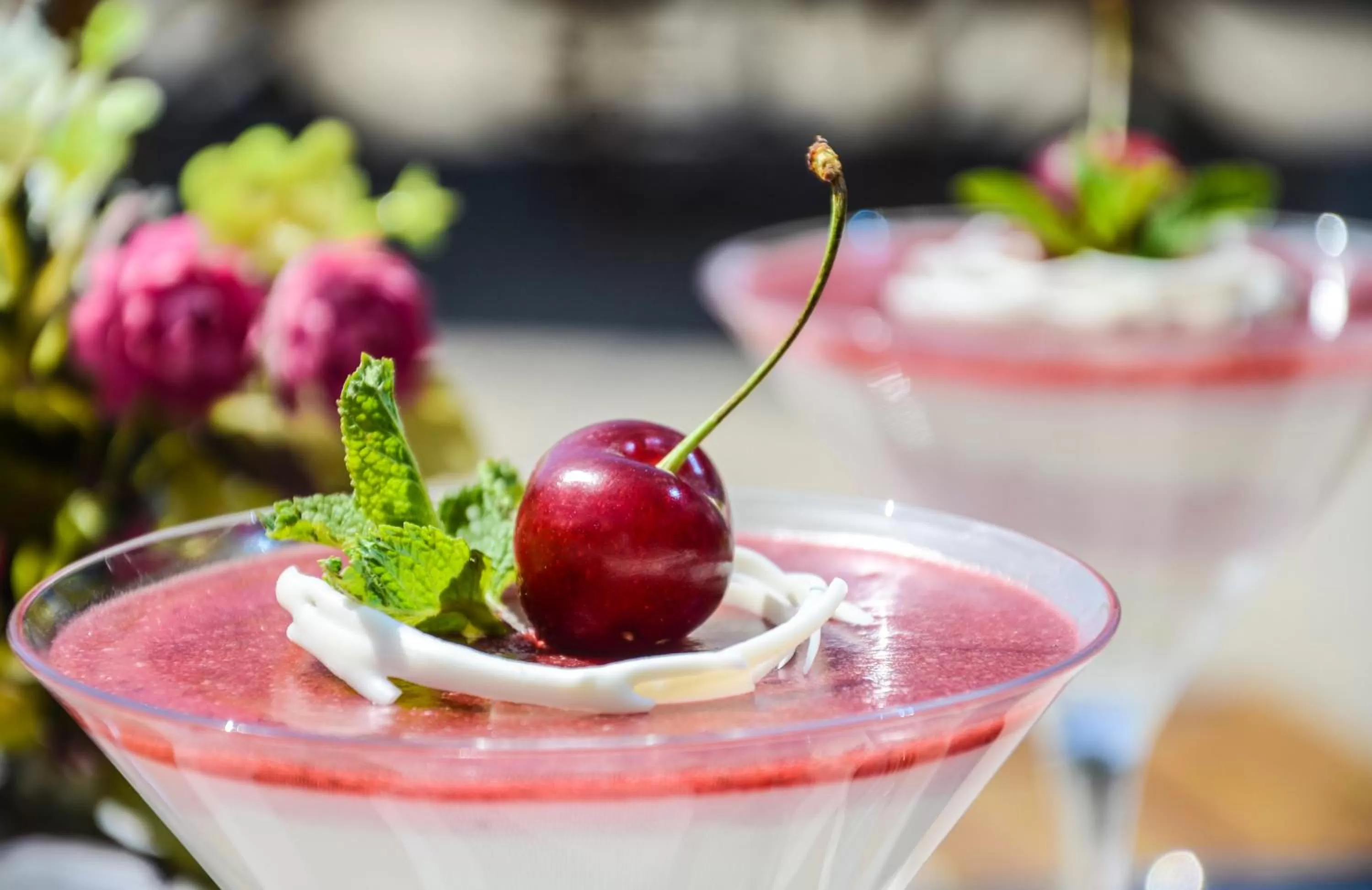 Restaurant/places to eat in Holiday Inn Almaty by IHG