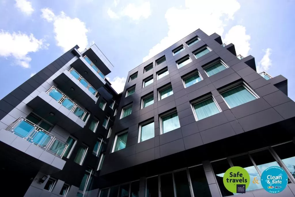 Property building in Prezident Hotel