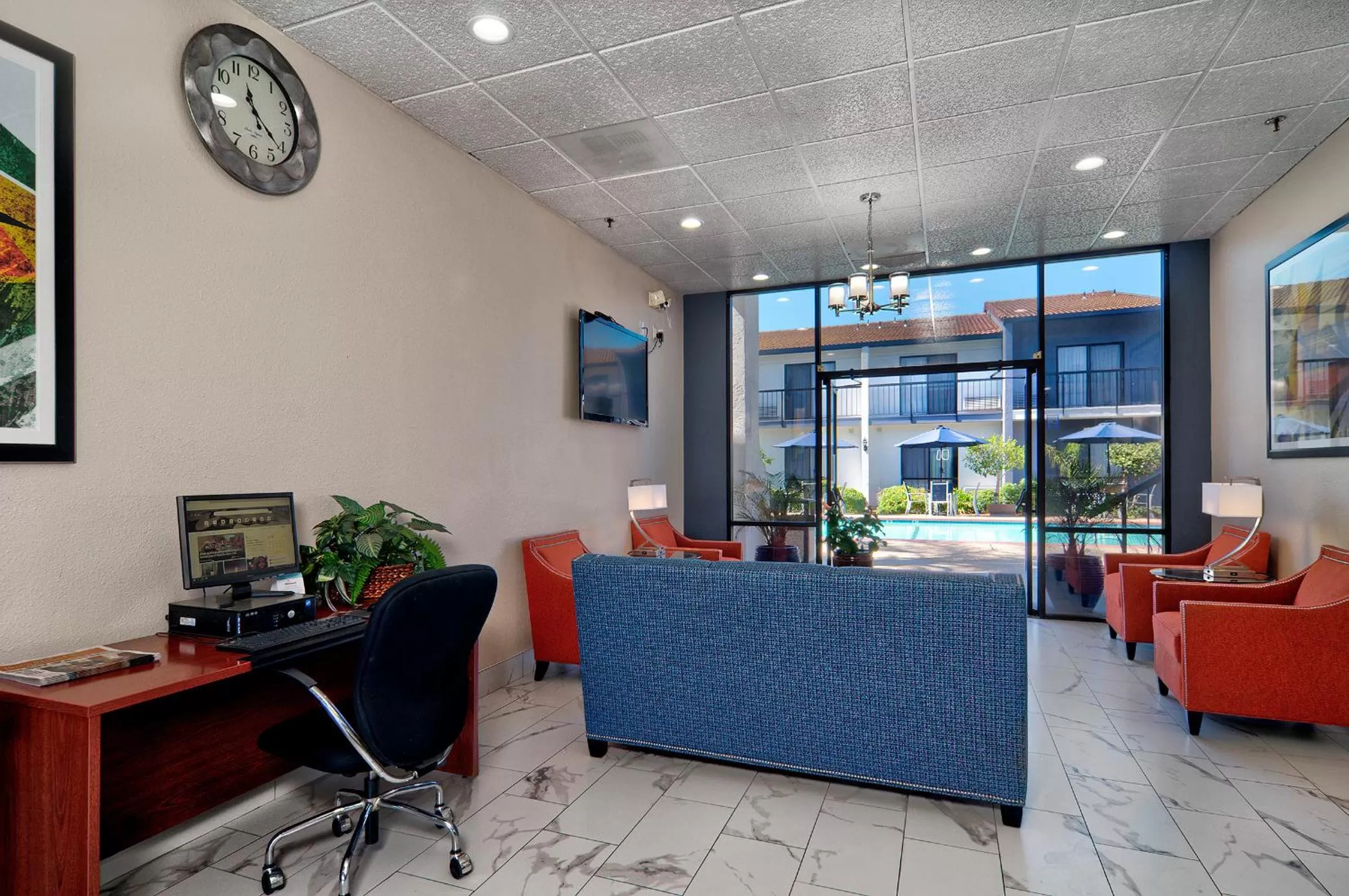 Lobby or reception in Quality Inn & Suites South San Jose - Morgan Hill