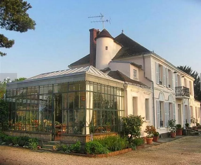 Property building in Clos Saint Nicolas