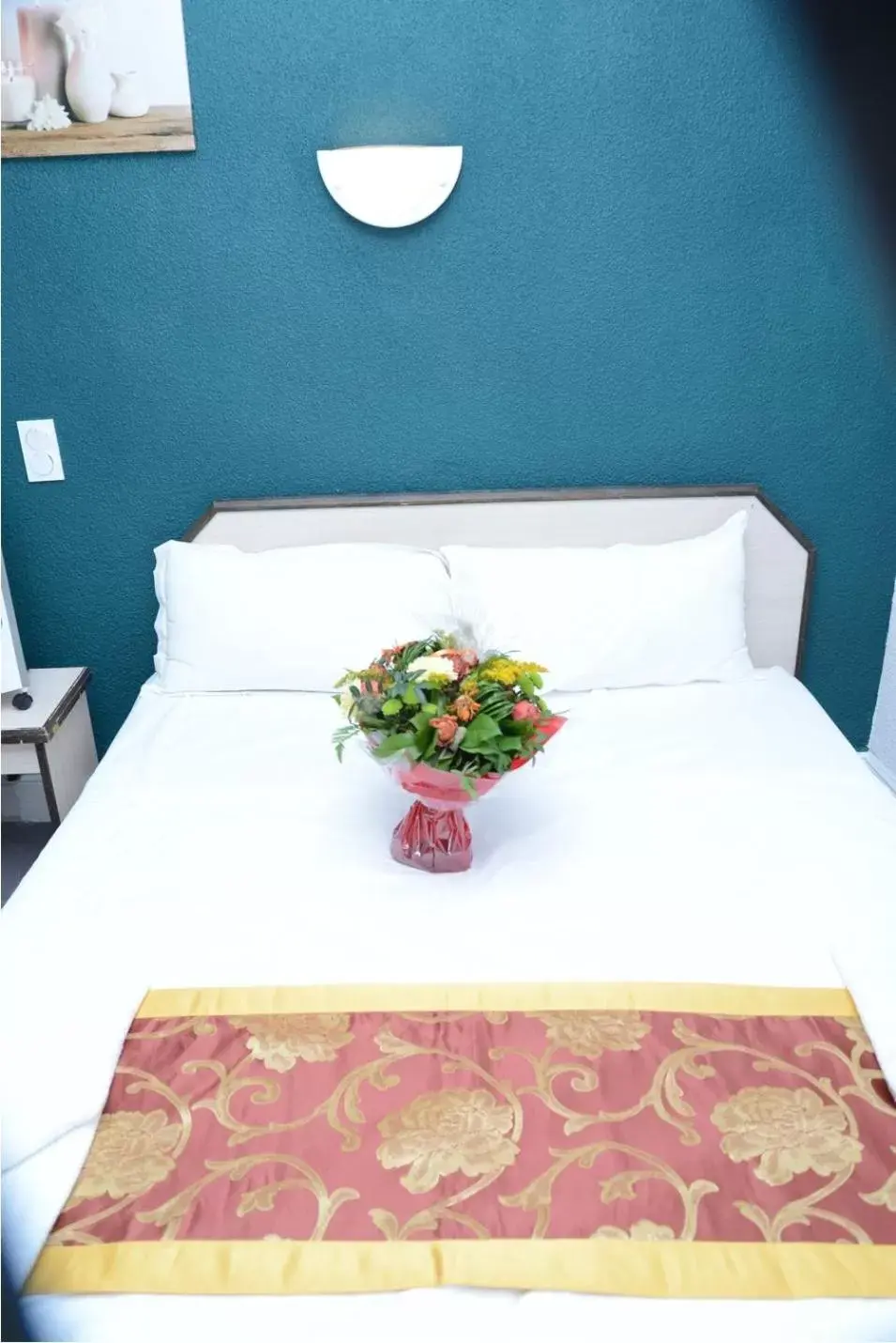 Double Room in Hôtel Aux Armes de Belgique Double Room in Hôtel Aux Armes de Belgique