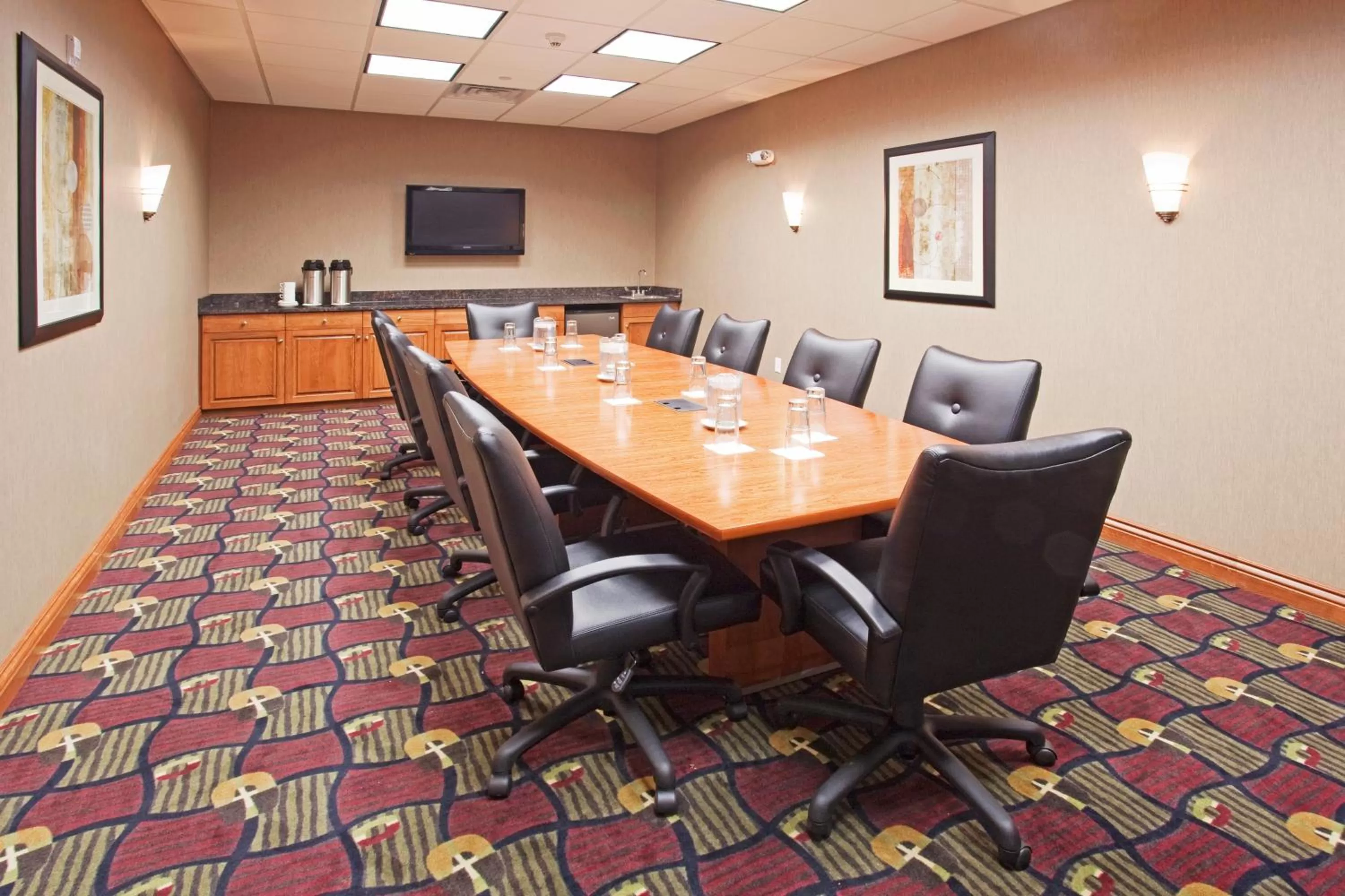 Meeting/conference room in Holiday Inn Hotel & Suites Grand Junction-Airport by IHG