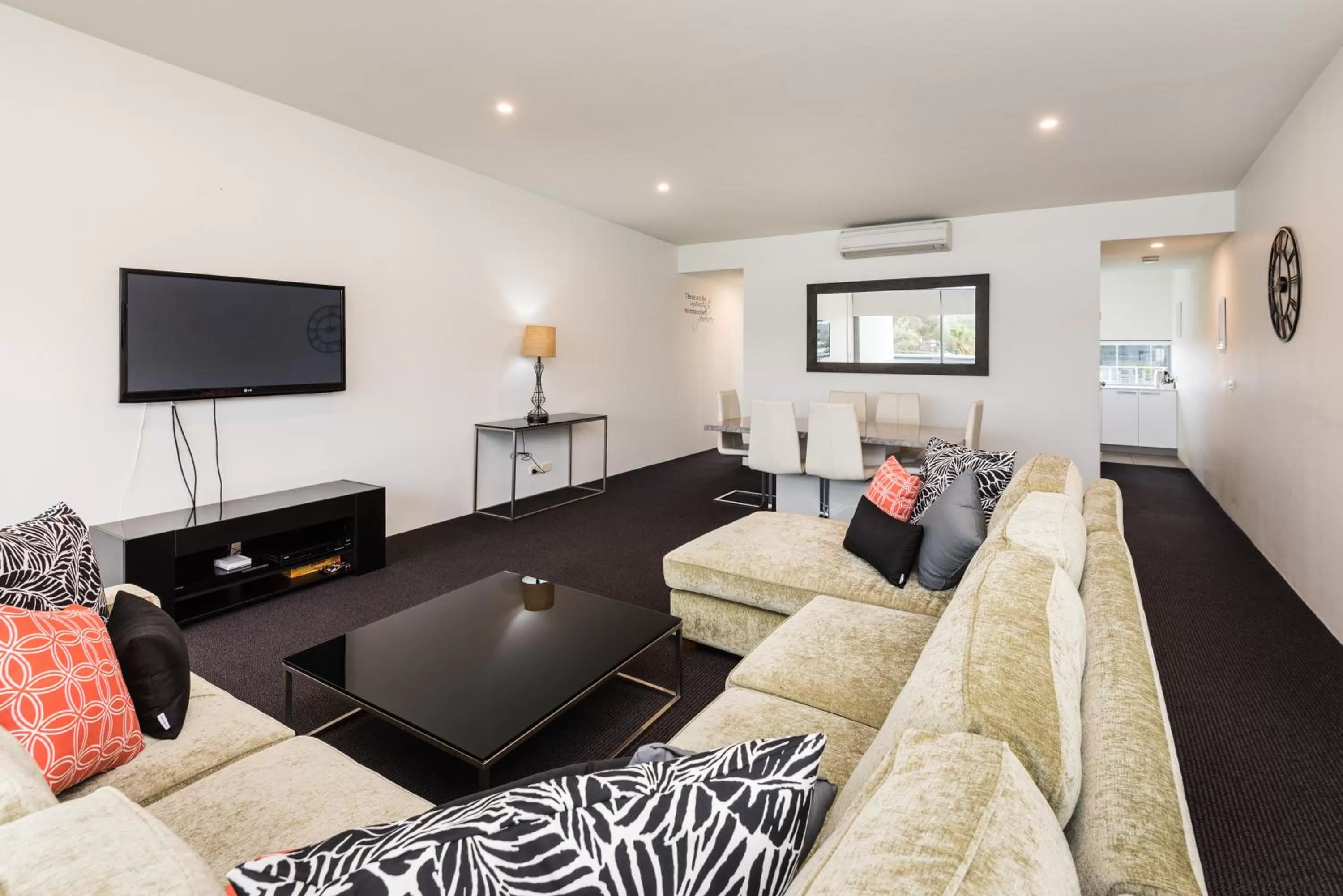 TV and multimedia in Coast Resort Merimbula