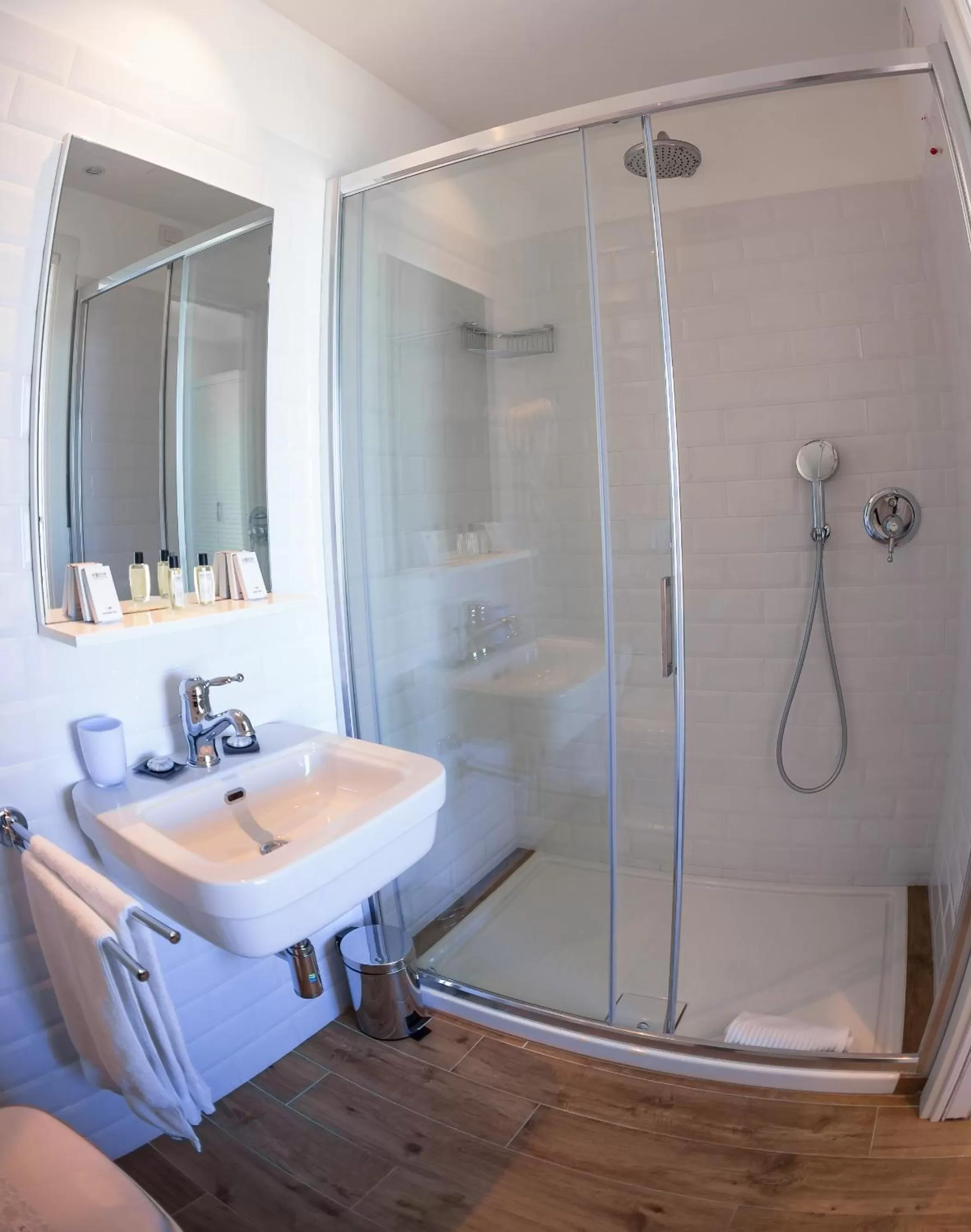 Bathroom in Hotel Nautilus