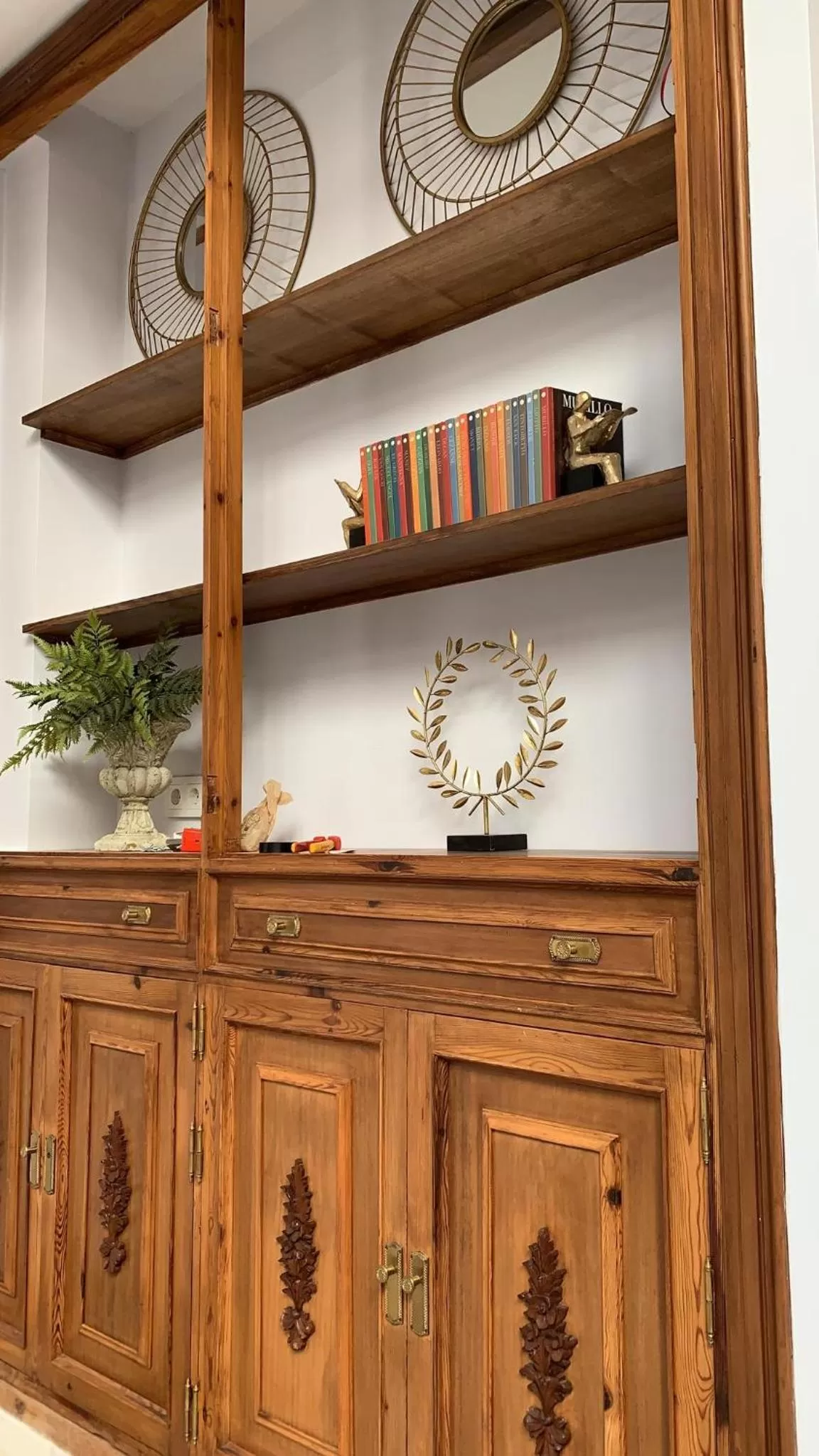 Library in Soho Boutique Sevilla