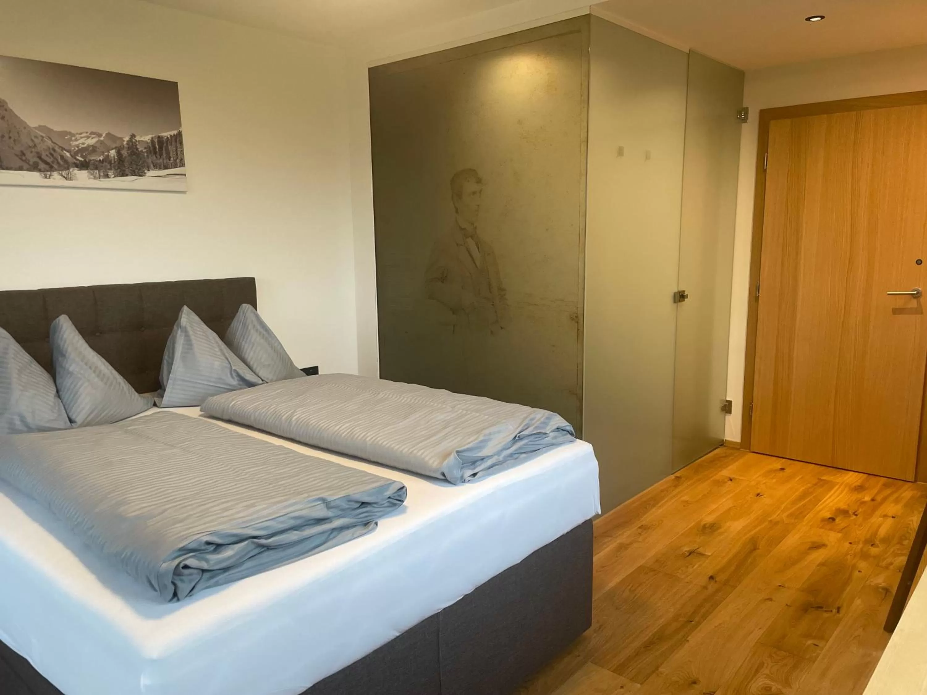 Bed in Panoramahotel Sonnhalde