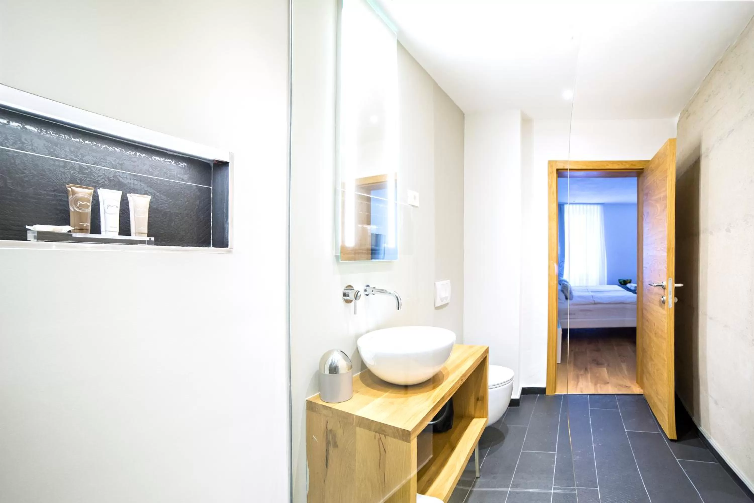 Bathroom, Bed in MEMENTO B&B Piran