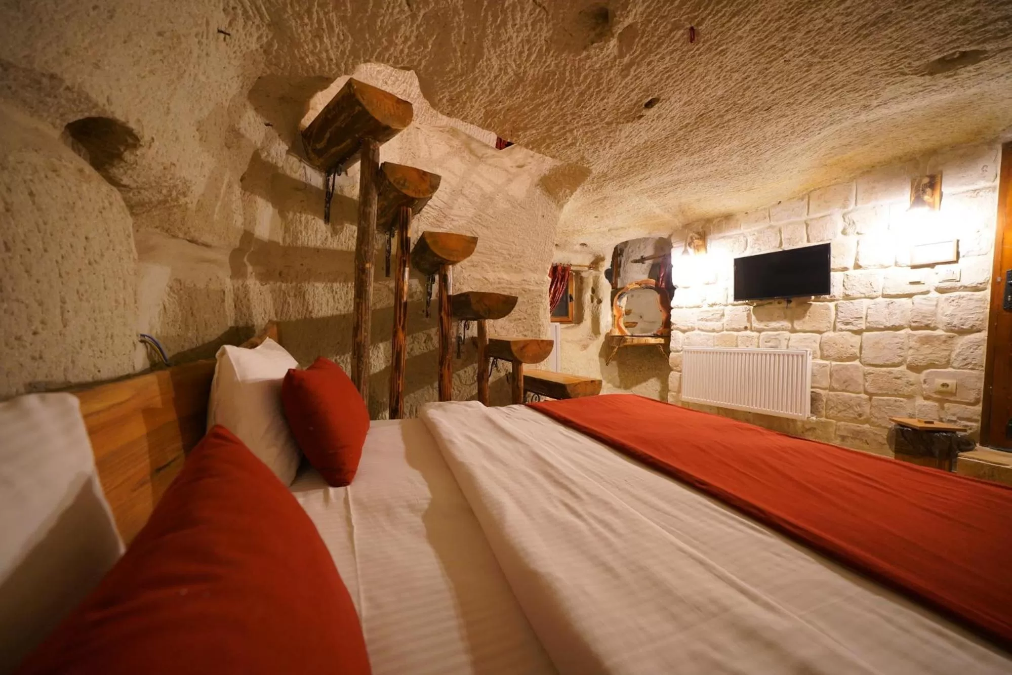 Bed in Cappadocia Nar Cave House & Swimming Pool