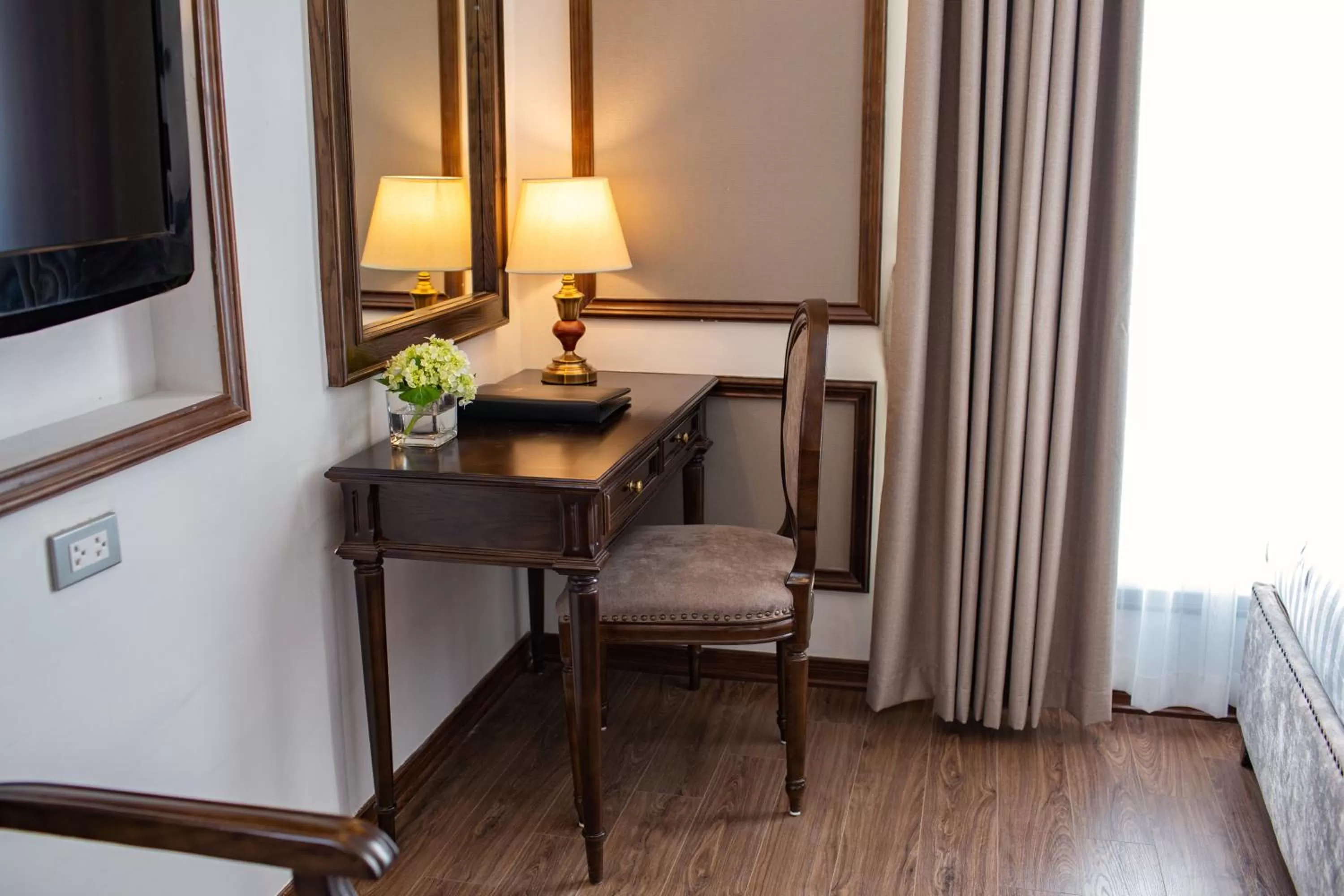 Seating area in Alisa Hotel & Spa