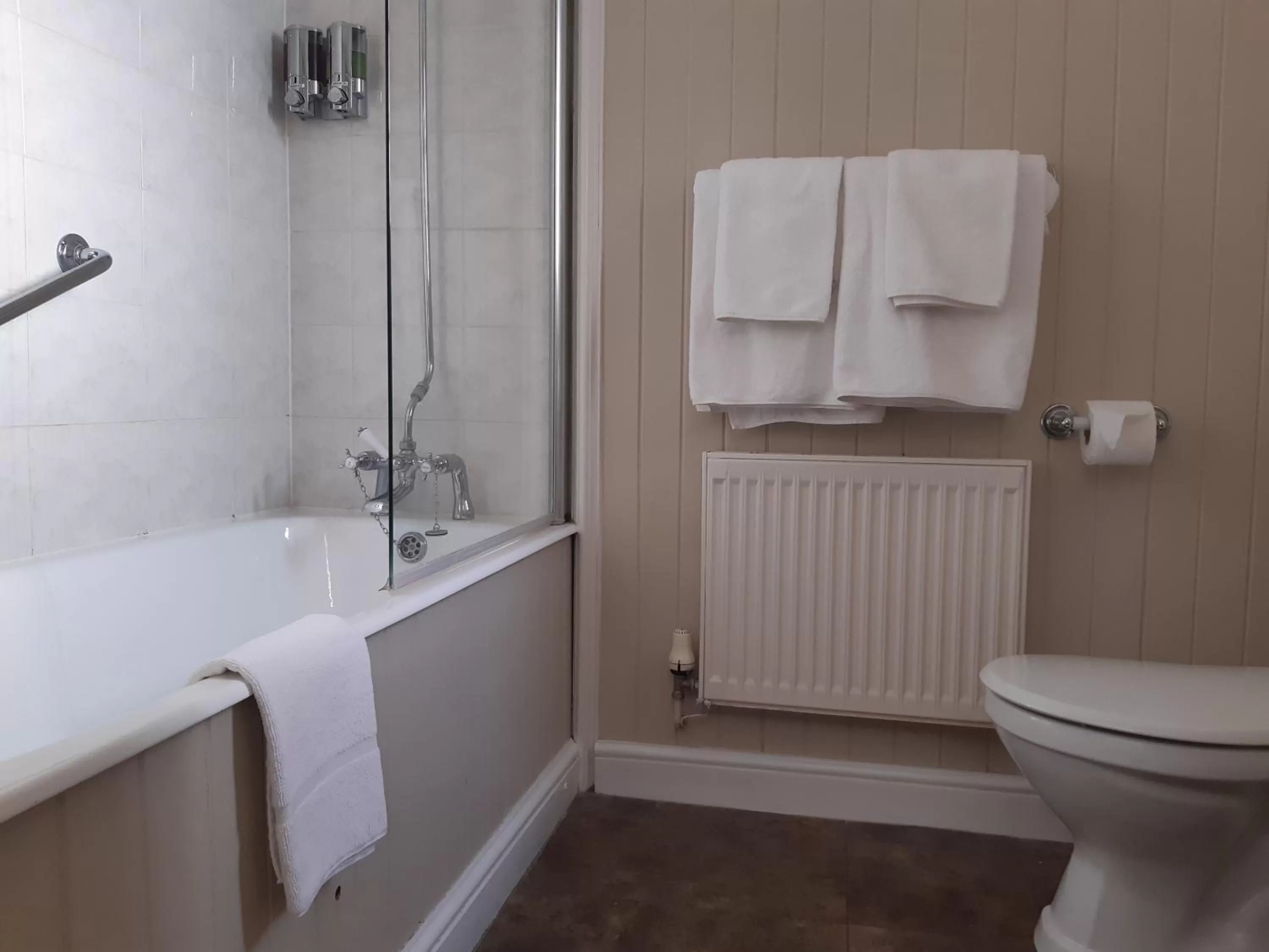 Bathroom in The Swan Hotel, Wells, Somerset - The Coaching Inn Group