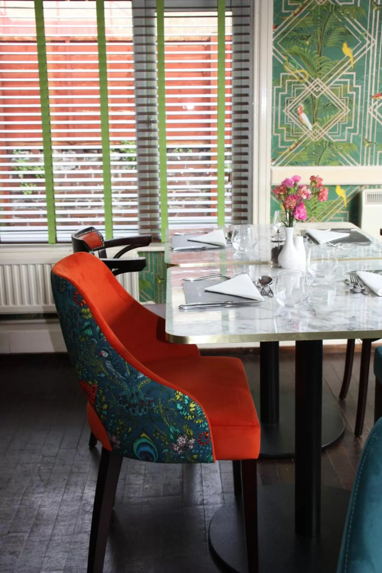 Restaurant/places to eat in Royal Sportsman Hotel