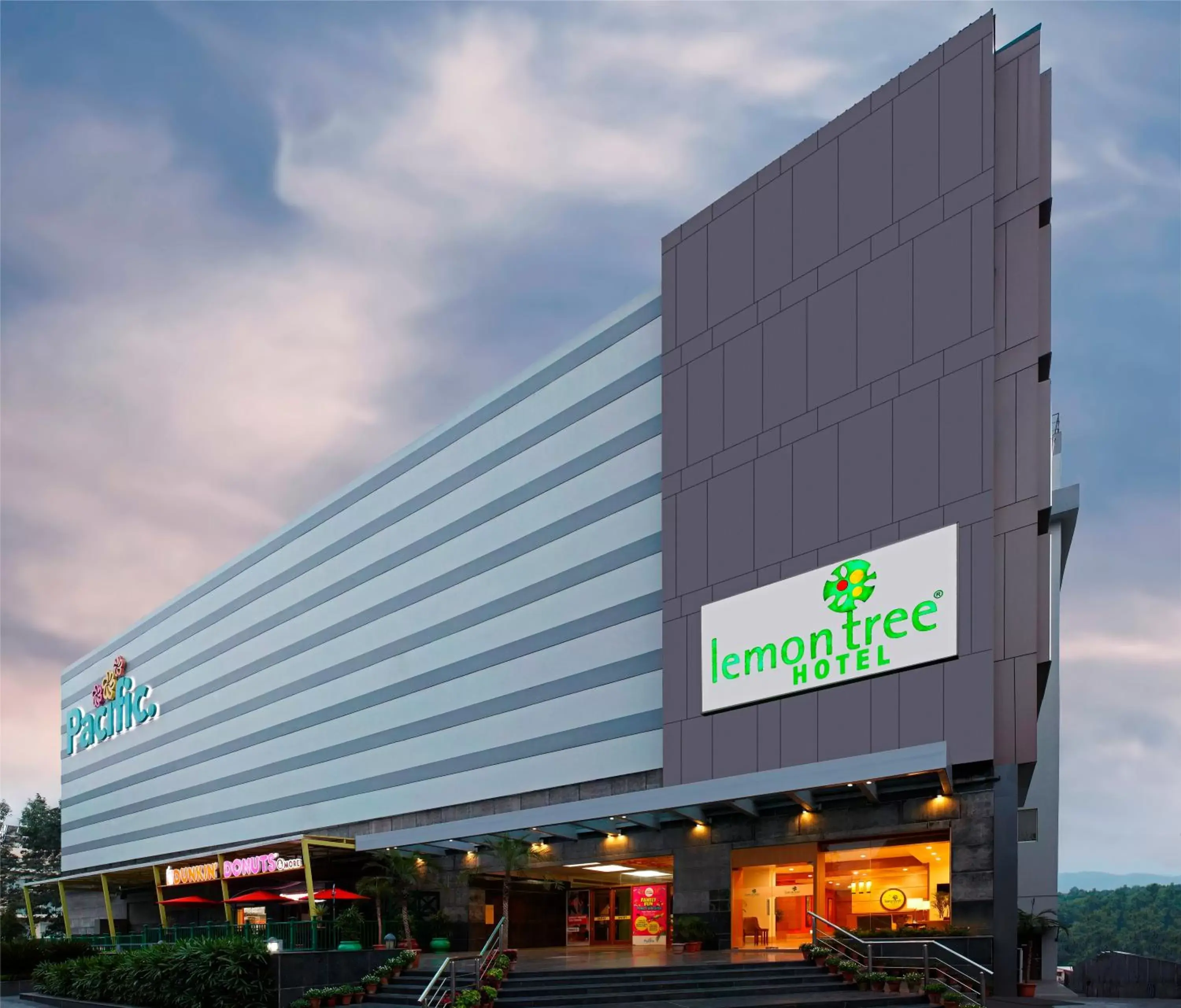 Lemon Tree Hotel, Dehradun Lemon Tree Hotel, Dehradun