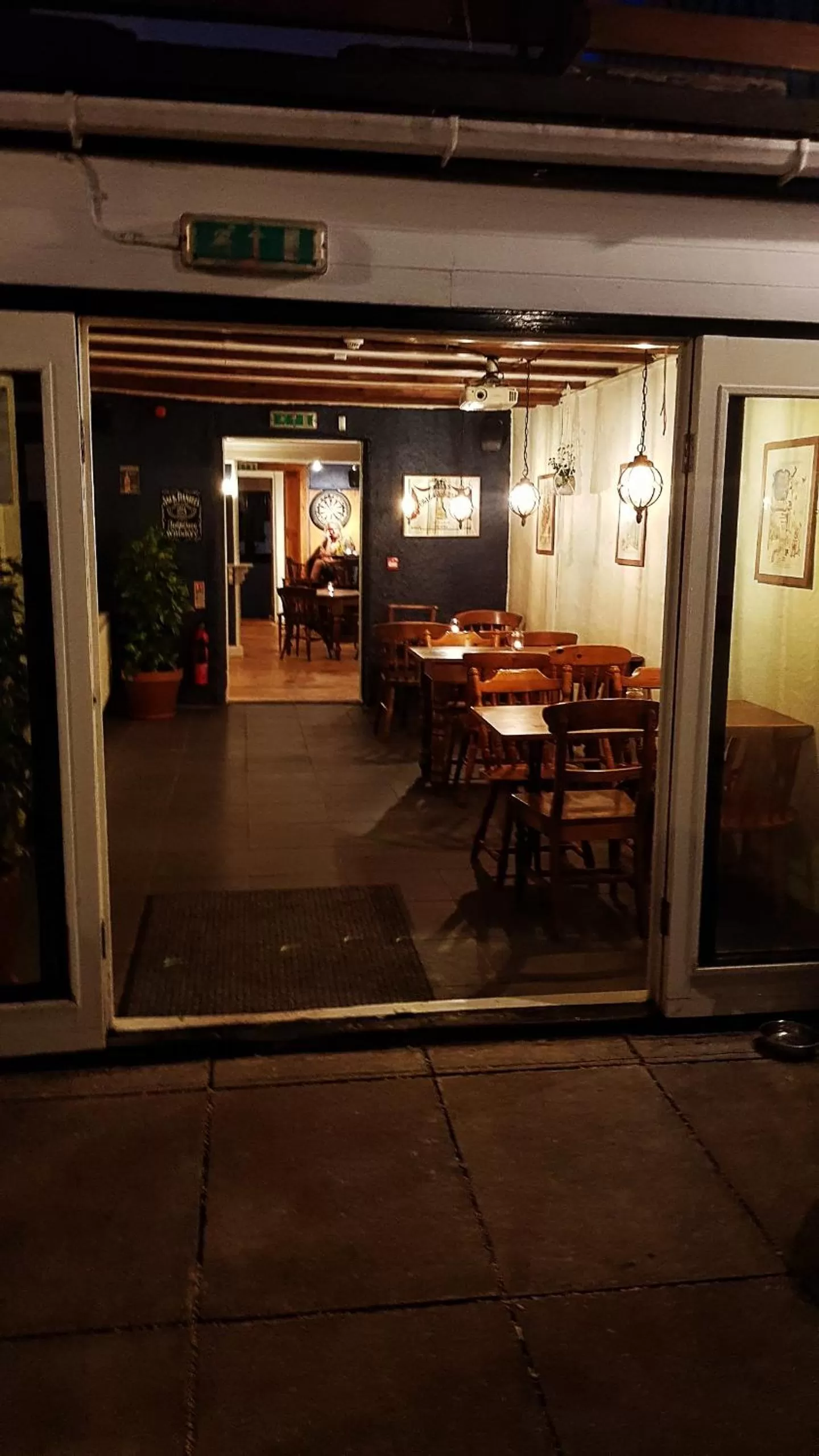 Restaurant/places to eat in Jacobs Ladder Inn