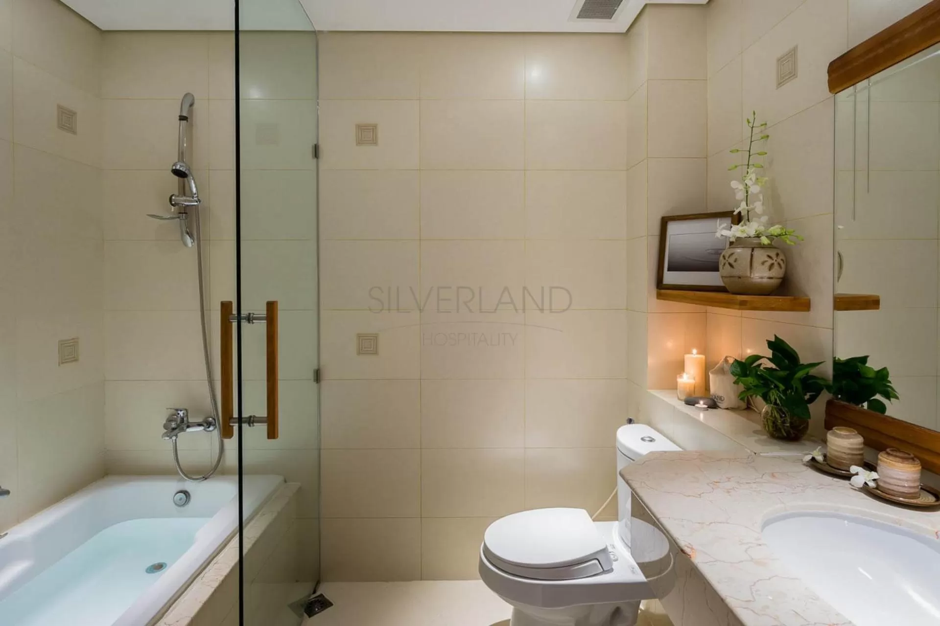 Bathroom in Silverland Yen Hotel