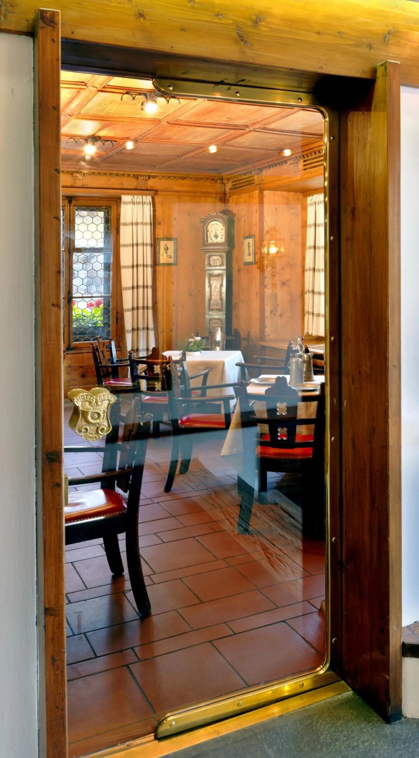 Communal lounge/ TV room in Hotel De La Poste