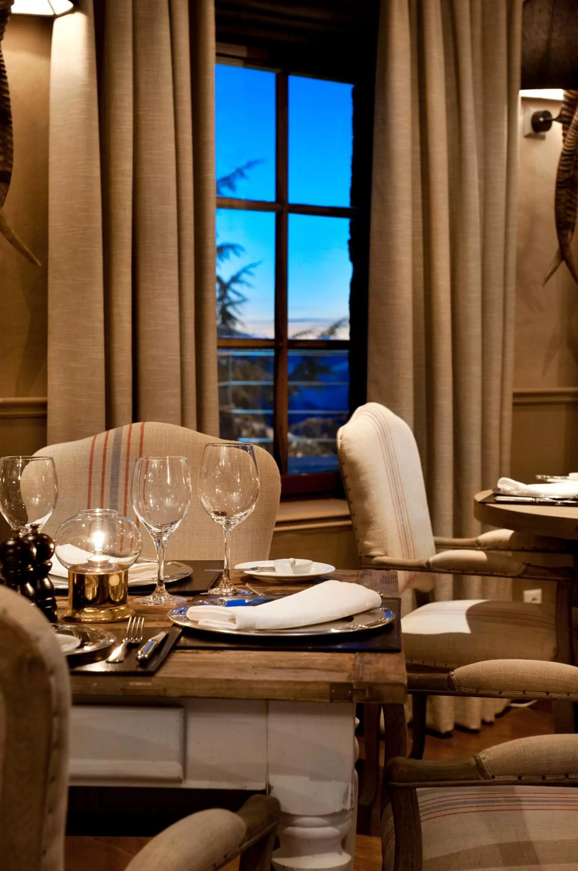 Restaurant/places to eat in El Lodge, Ski & Spa